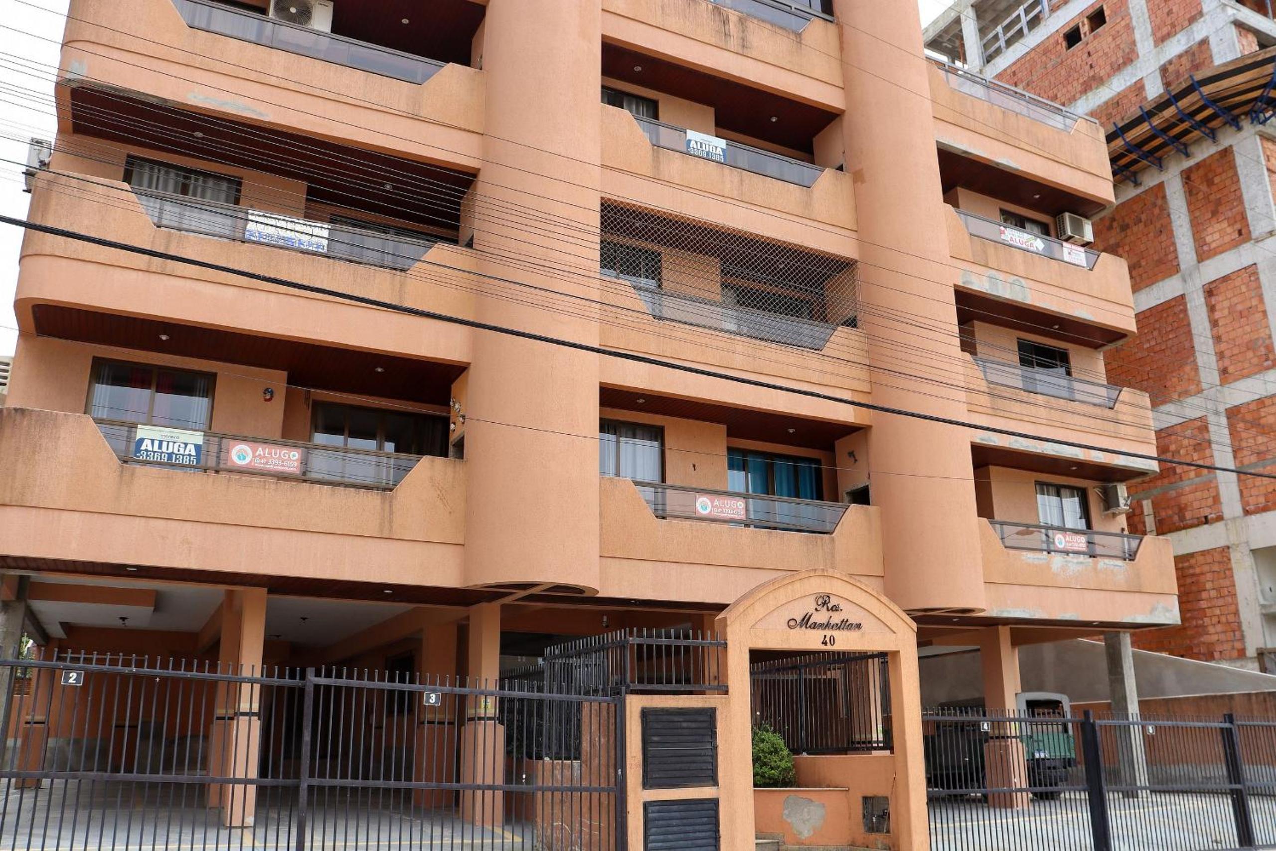 Apartamento a uma quadra da praia