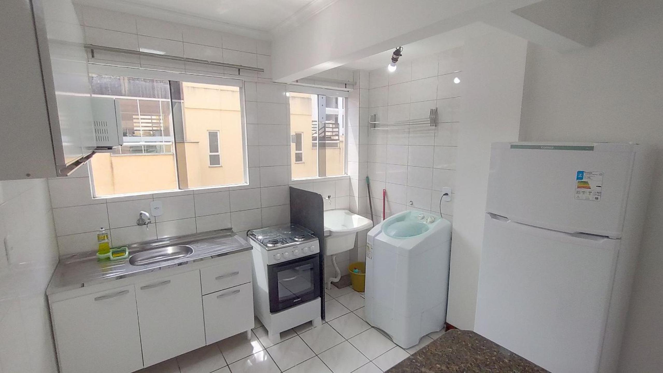 Apartamento a uma quadra da praia