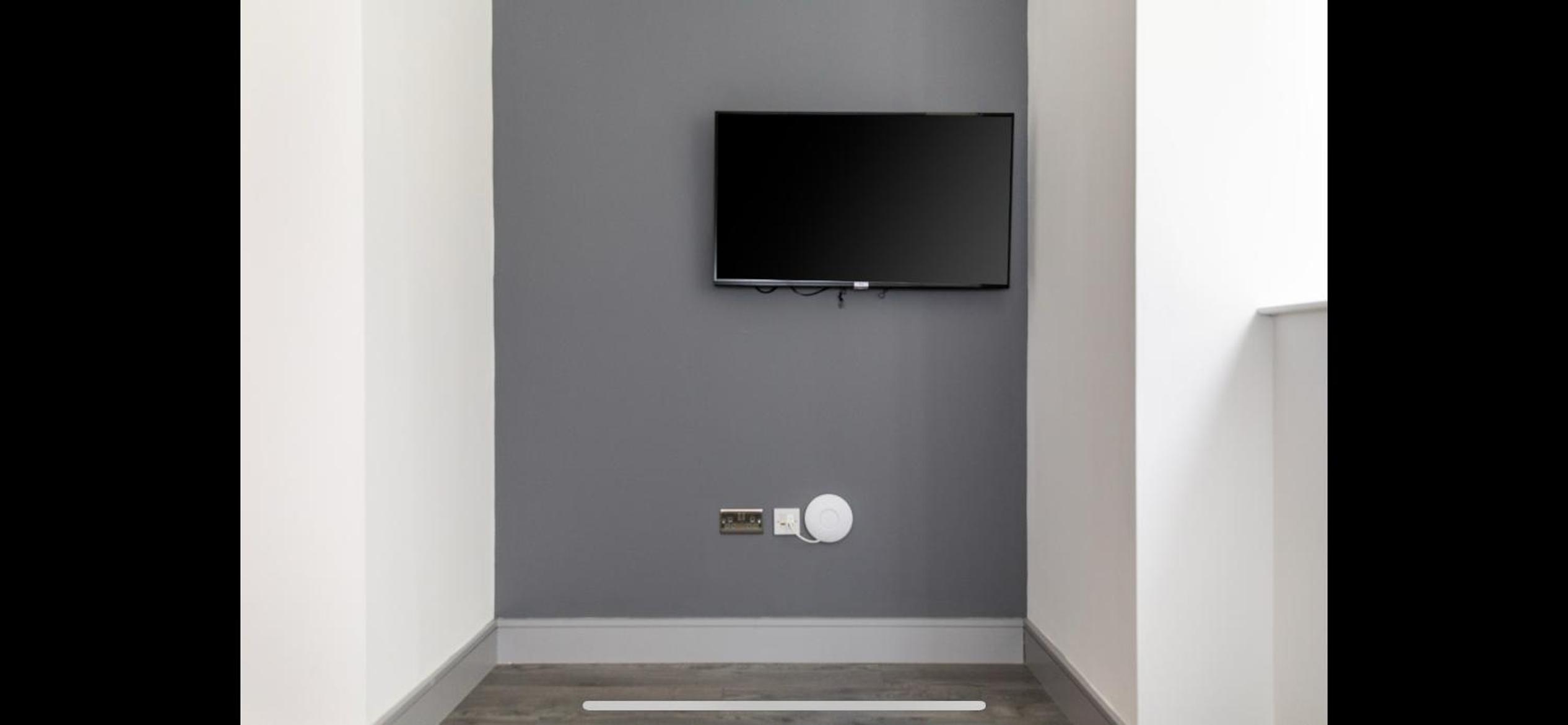 Alexander House Apartment 14