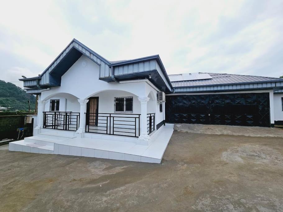 Holiday Residence at Sea Side in Limbe
