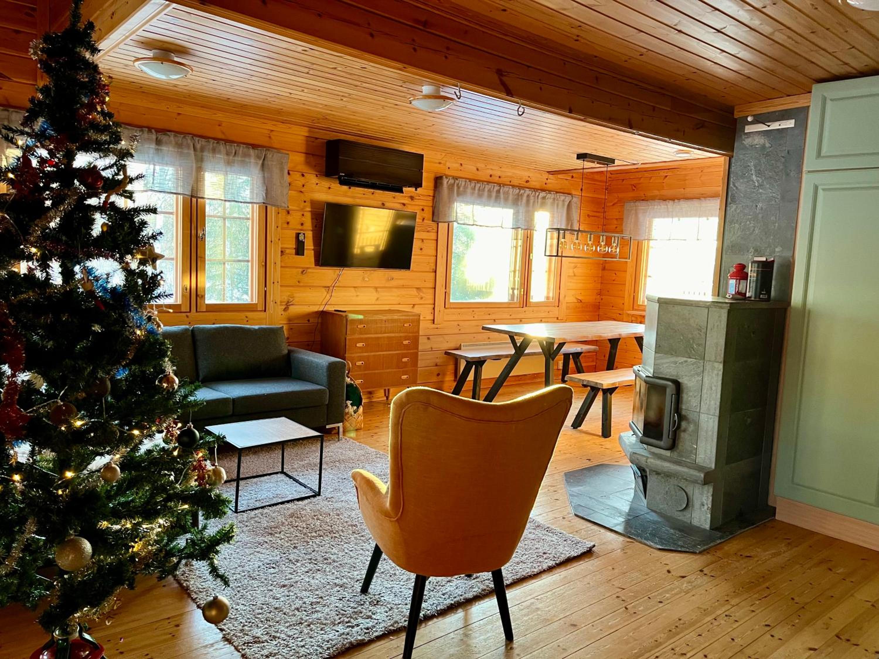 Log cottages in 10 min from Santa Claus Village-Sauna&FreeParking view 5