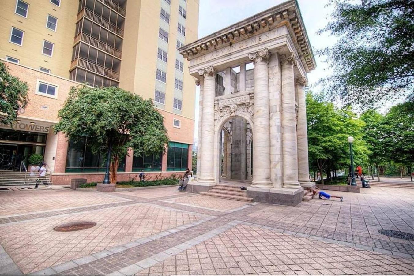 Douglasville Vacations - Prime Downtown Atlanta Condo With Balcony - Property Image 1