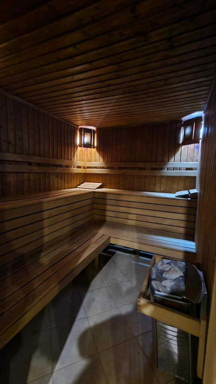 Aspen Golf Resort and SPA, Studio J006