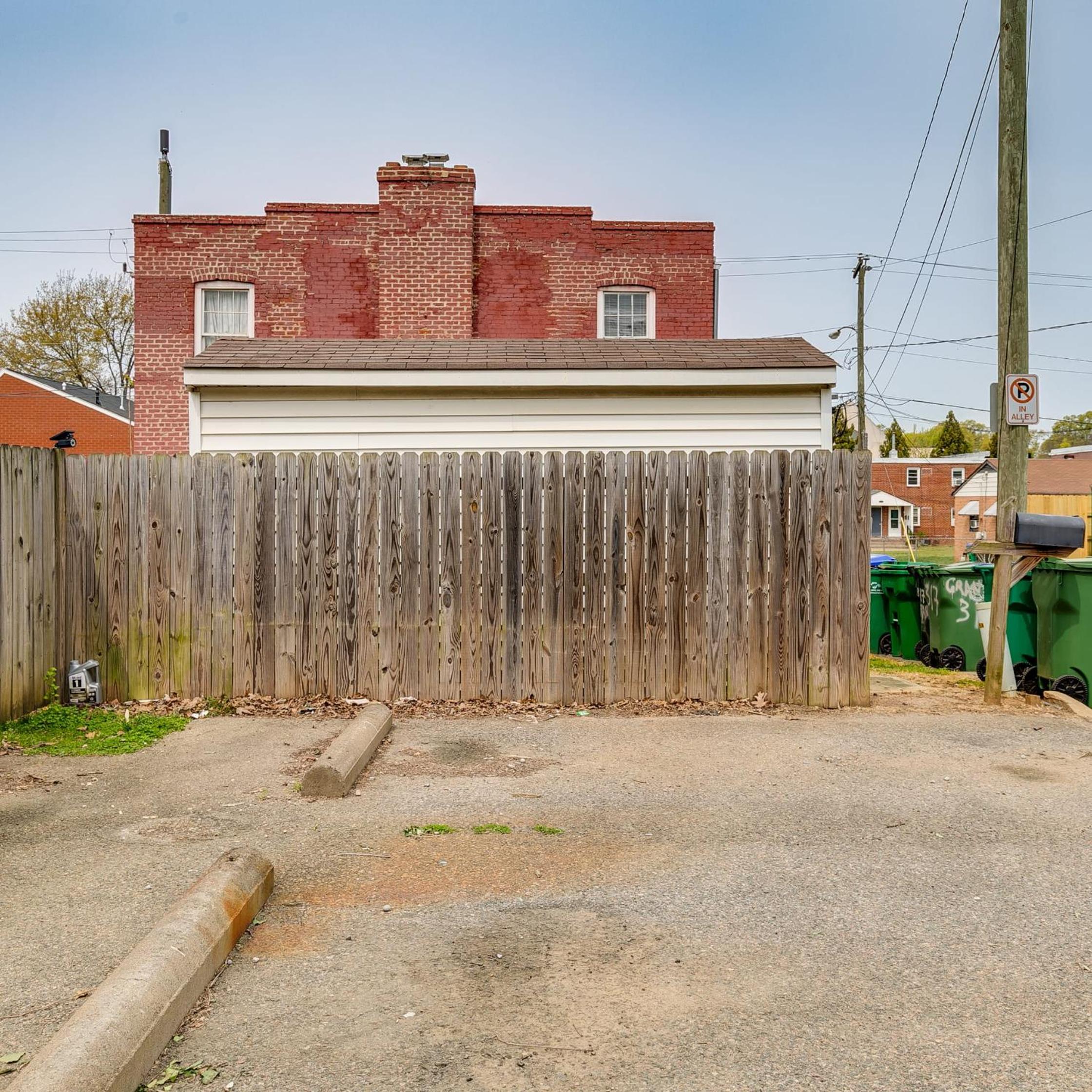 Grand Carytown family home 6BR FREE parking view 3