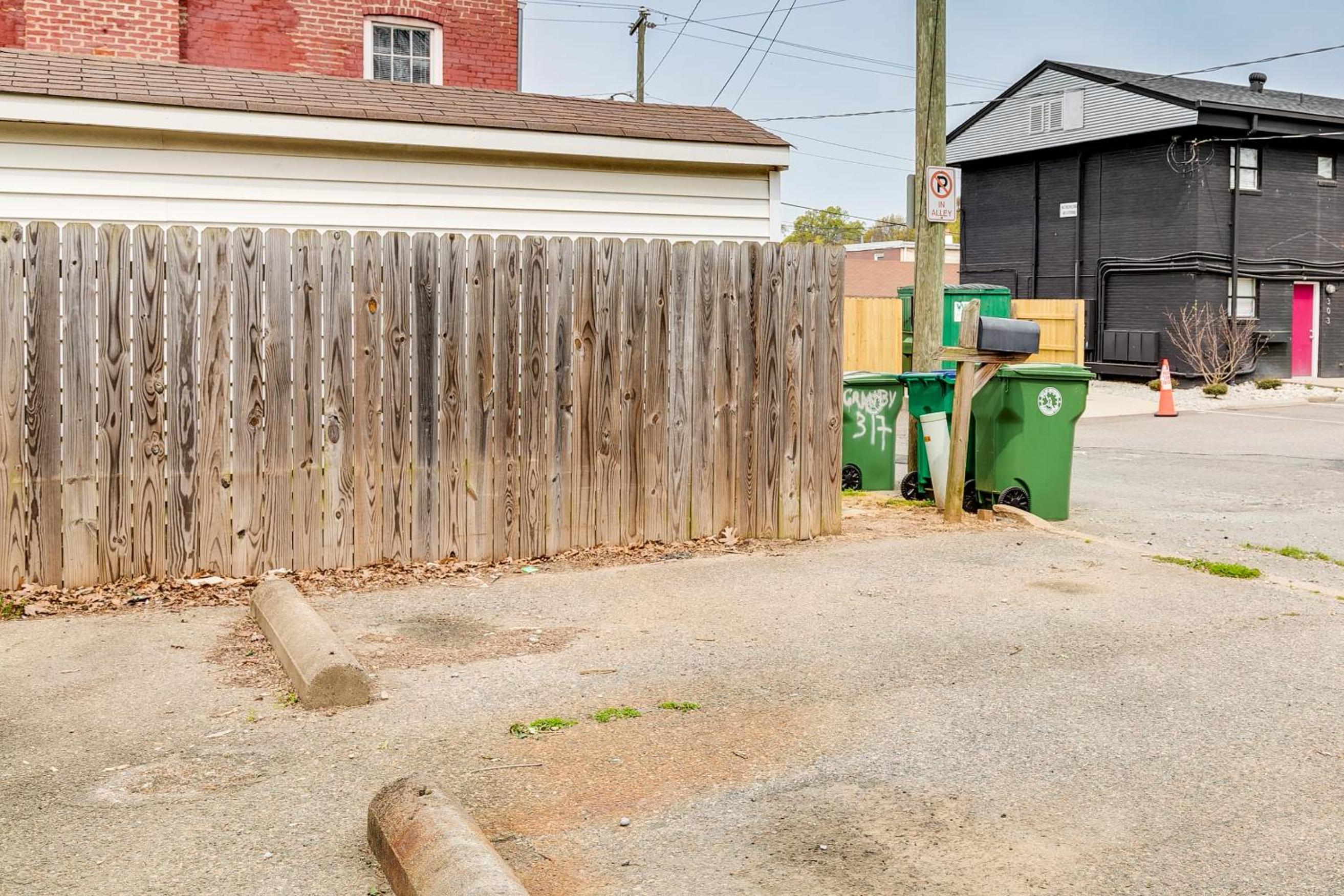 Grand Carytown family home 6BR FREE parking view 4