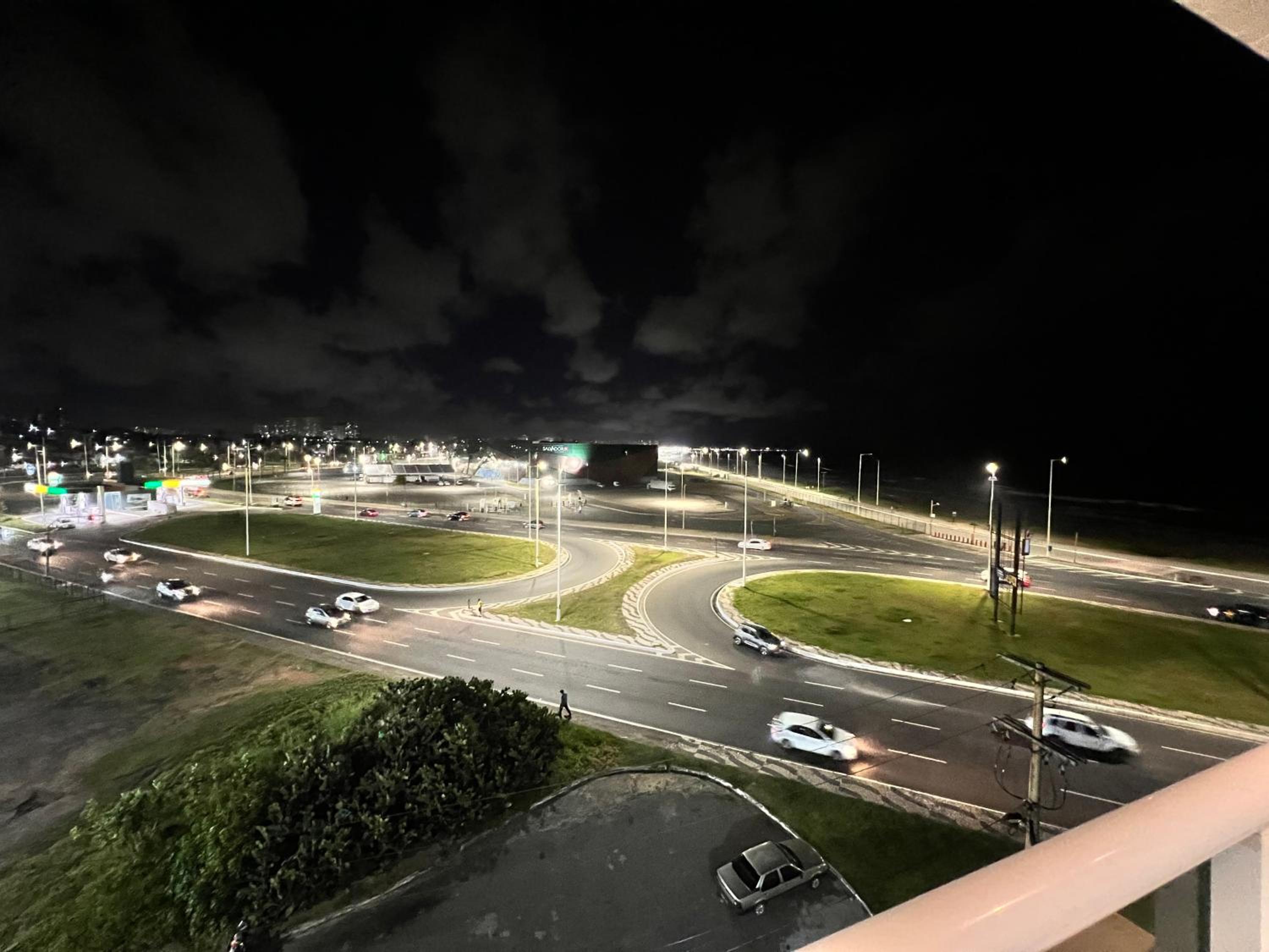 Studio 304 Salvador, Fantástico, com Vista Mar, no Bairro de Jardim Armação, a 300m do Novo Centro de Convenções de Salvador - CCS e do Parque dos Ventos