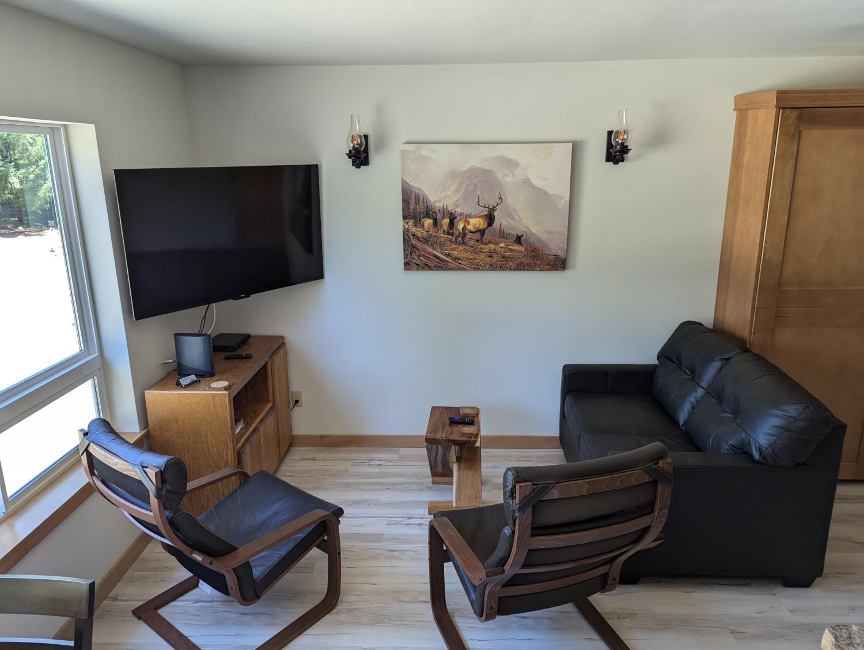 Bugling Elk Bungalow