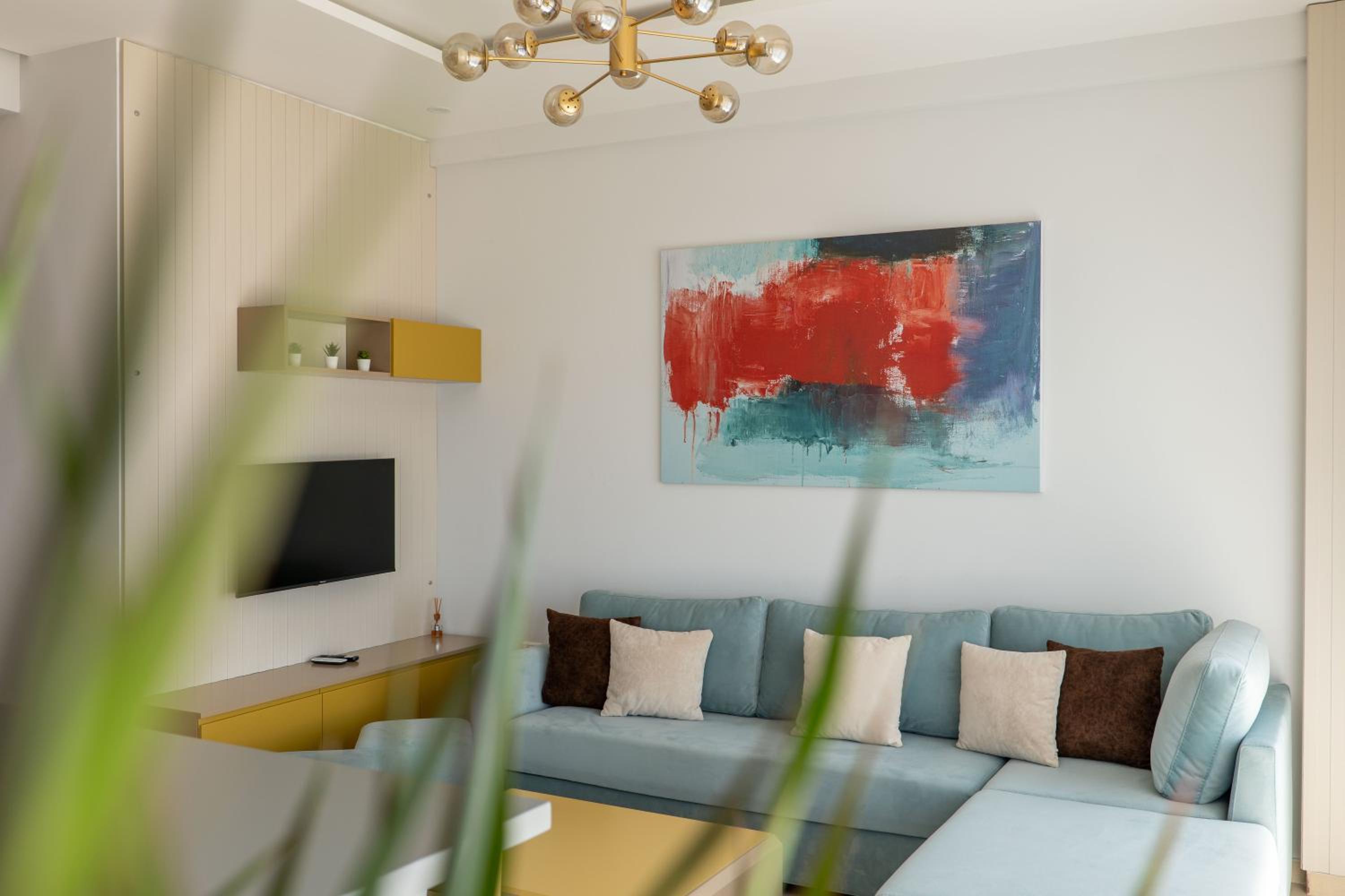 Domi Luxury beach view apartments in Saranda