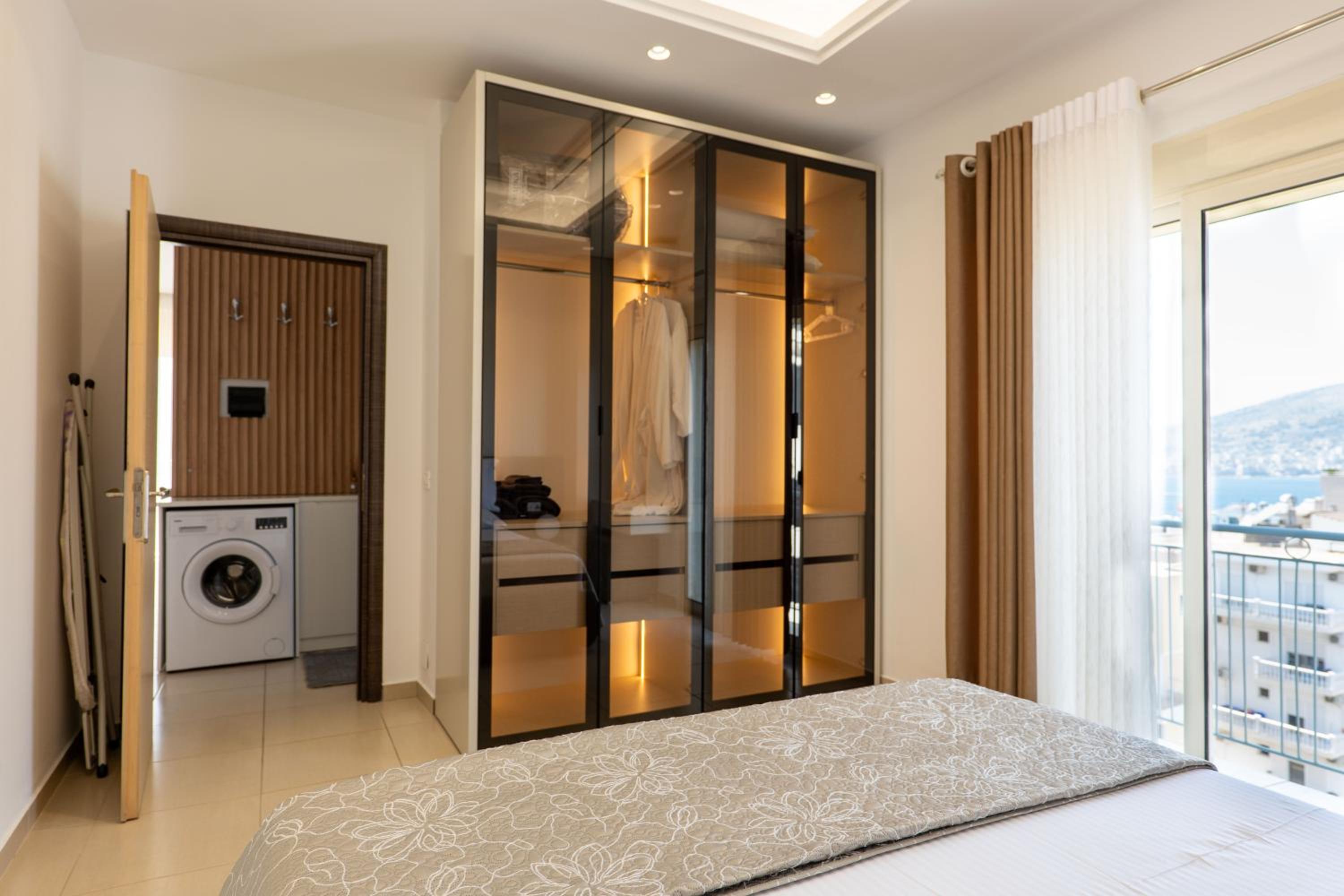 Domi Luxury beach view apartments in Saranda