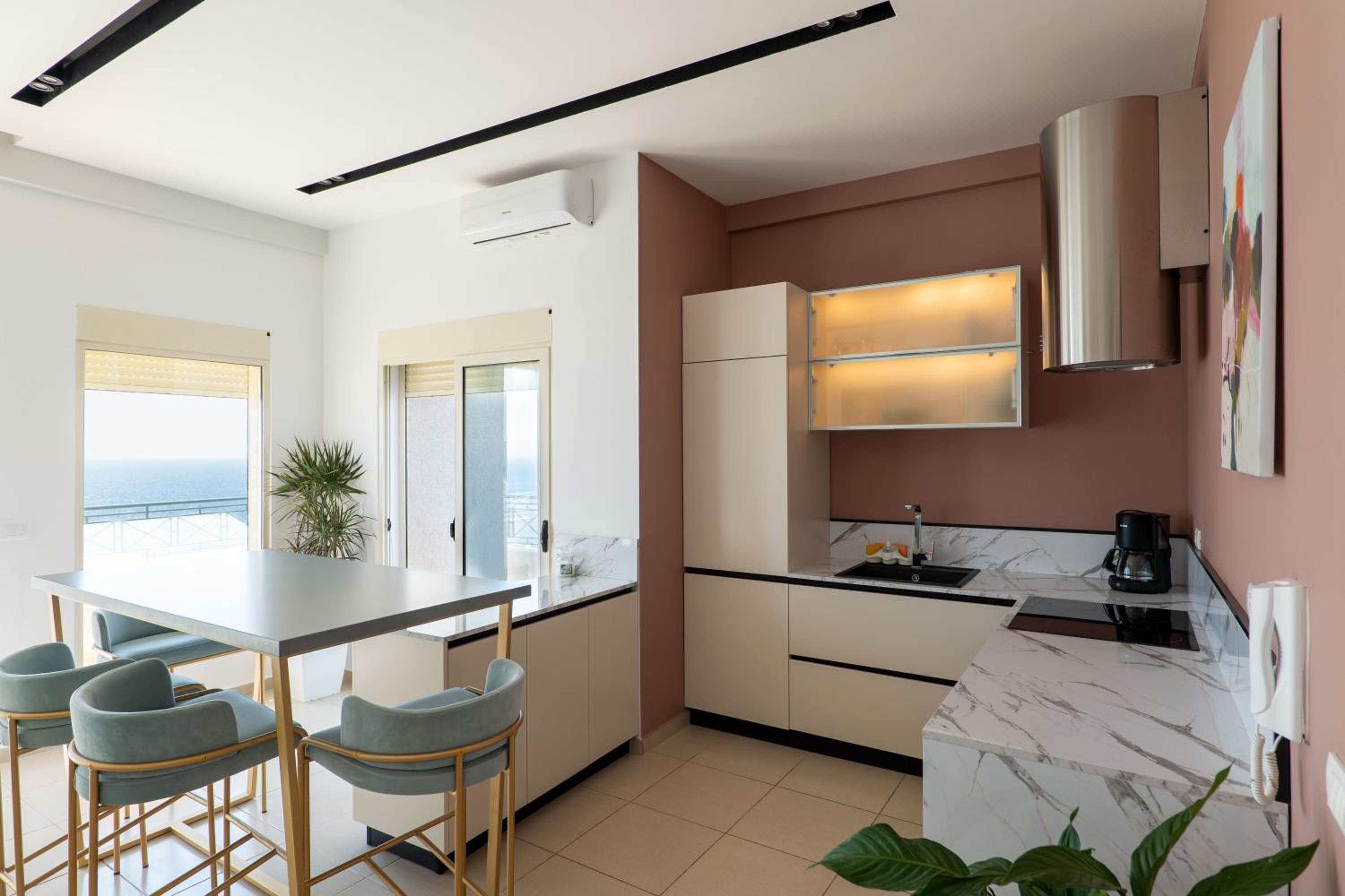 Domi Luxury beach view apartments in Saranda