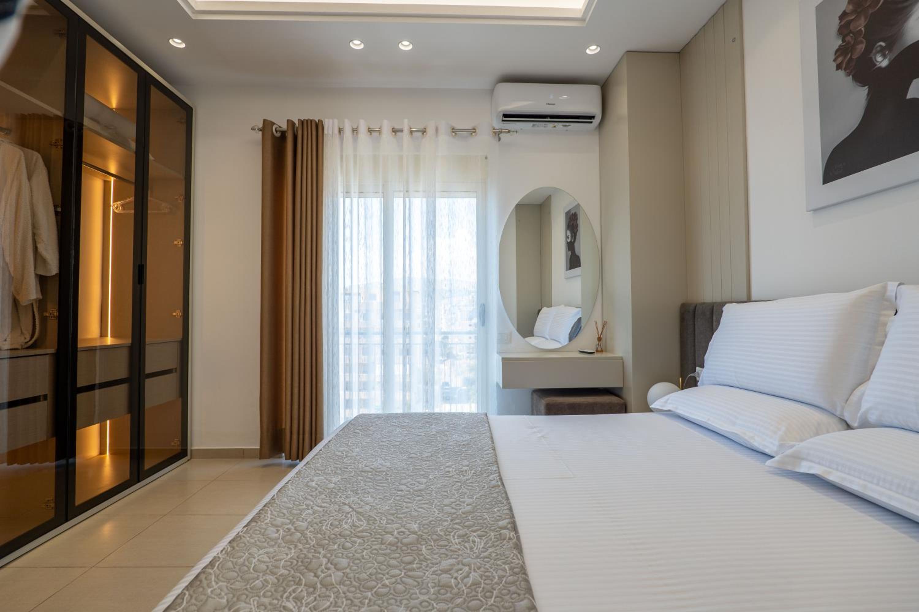 Domi Luxury beach view apartments in Saranda