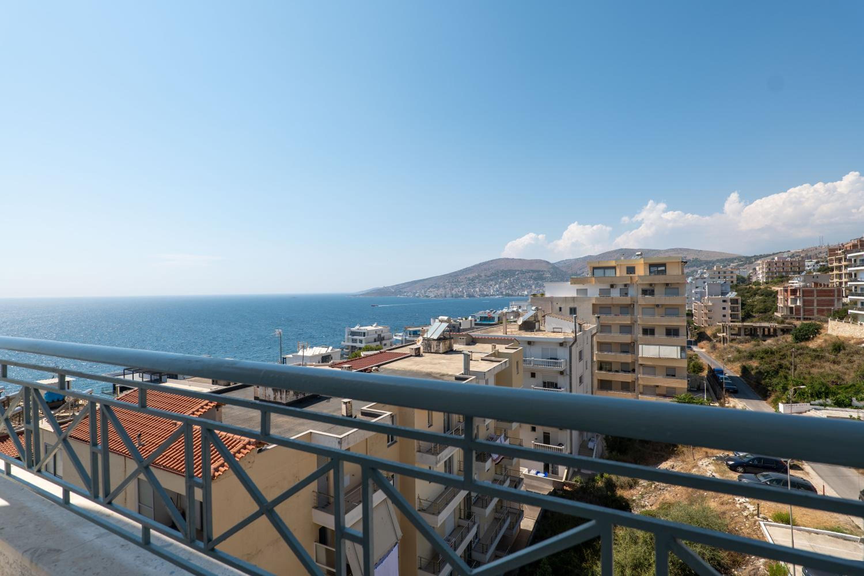 Domi Luxury beach view apartments in Saranda