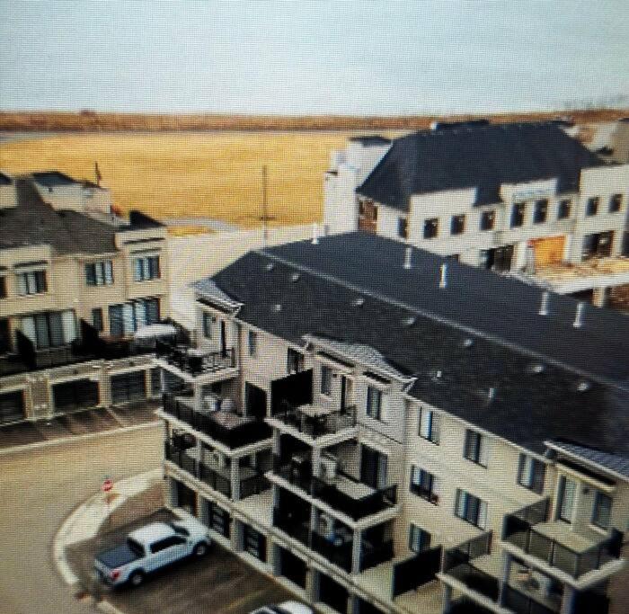 2 BedroomsWaterfront POM Serenity Escape