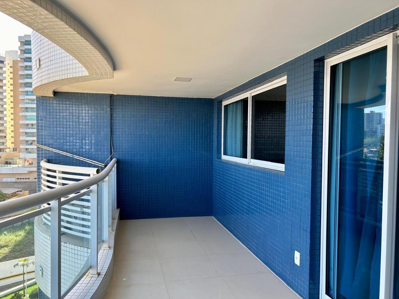 Apartamento frente mar em armação Salvador