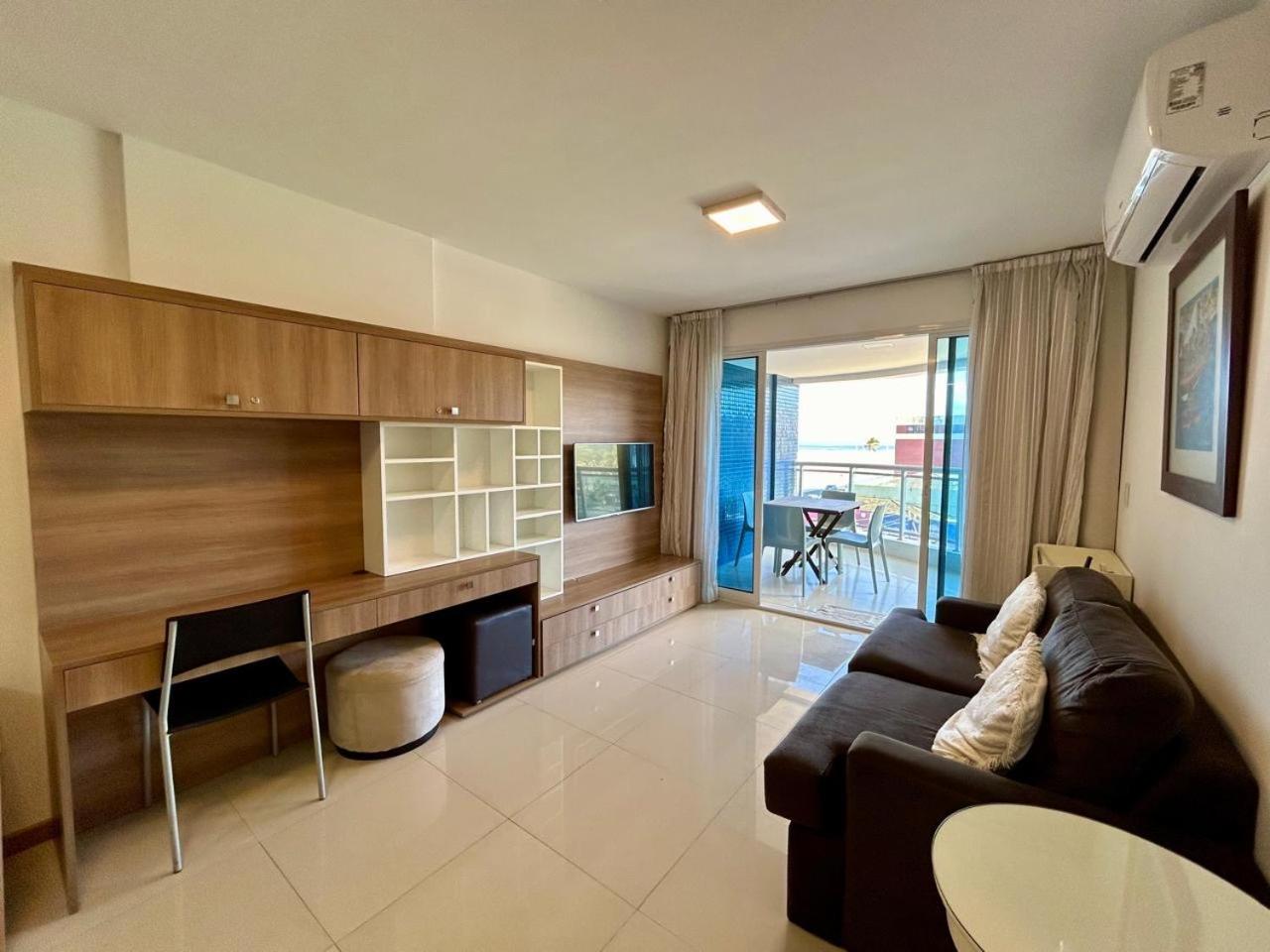 Apartamento frente mar em armação Salvador