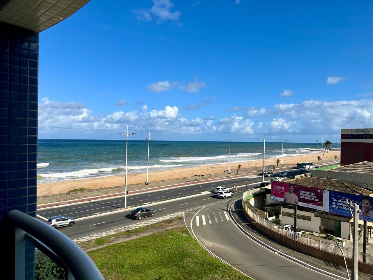 Apartamento frente mar em armação Salvador