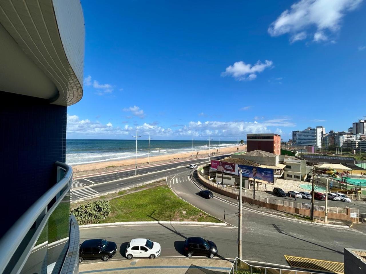 Apartamento frente mar em armação Salvador