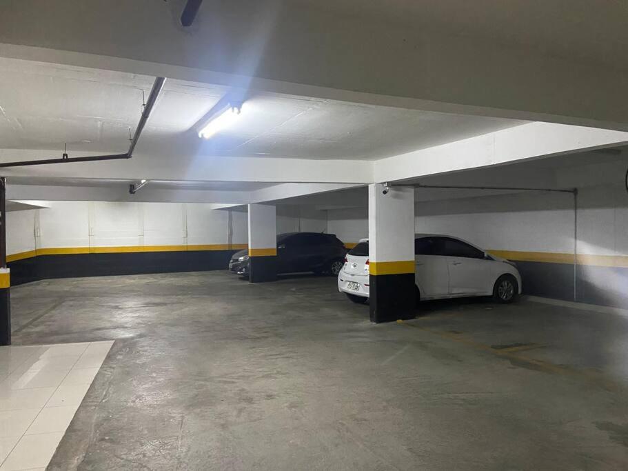 LK1005 Espaçoso Apartamento Com Vista da Vibrante Rua Augusta