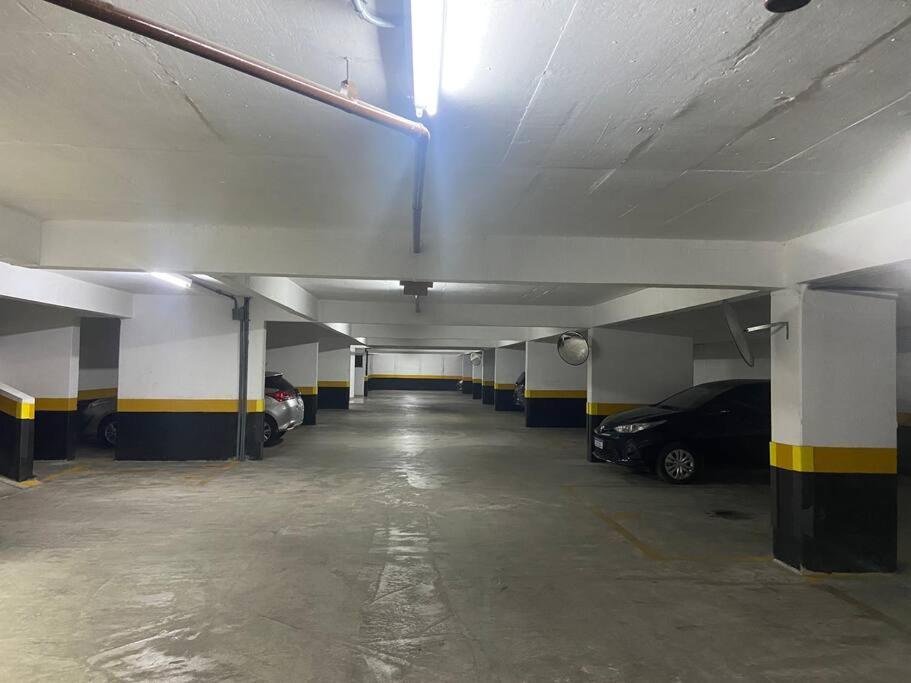 LK1005 Espaçoso Apartamento Com Vista da Vibrante Rua Augusta
