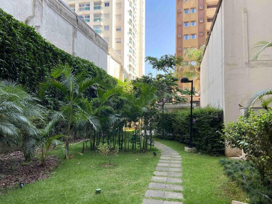 LK1005 Espaçoso Apartamento Com Vista da Vibrante Rua Augusta