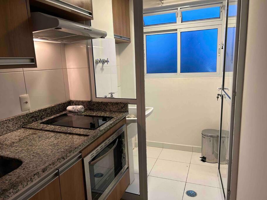 LK1005 Espaçoso Apartamento Com Vista da Vibrante Rua Augusta