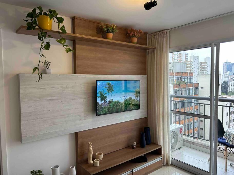 LK1005 Espaçoso Apartamento Com Vista da Vibrante Rua Augusta
