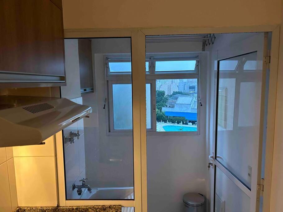 LK1005 Espaçoso Apartamento Com Vista da Vibrante Rua Augusta