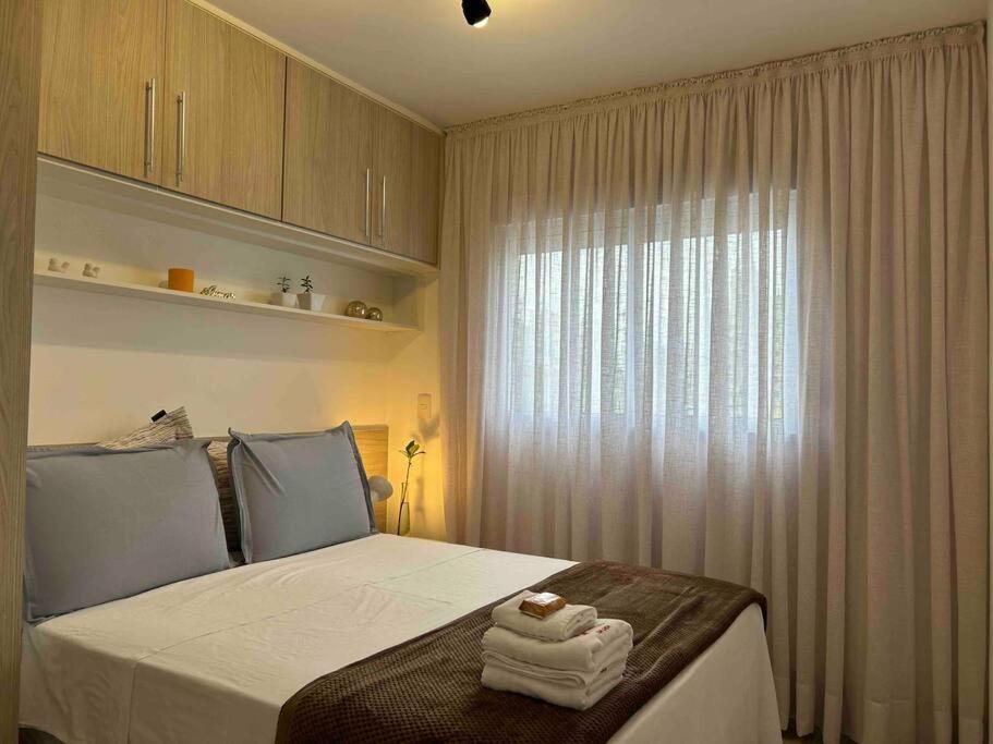 LK1005 Espaçoso Apartamento Com Vista da Vibrante Rua Augusta