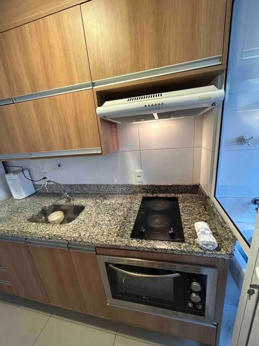 LK1005 Espaçoso Apartamento Com Vista da Vibrante Rua Augusta