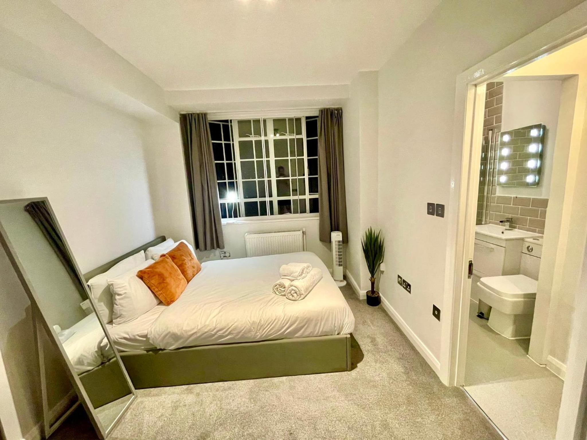 Modern studio, Prime location, Stunning city view