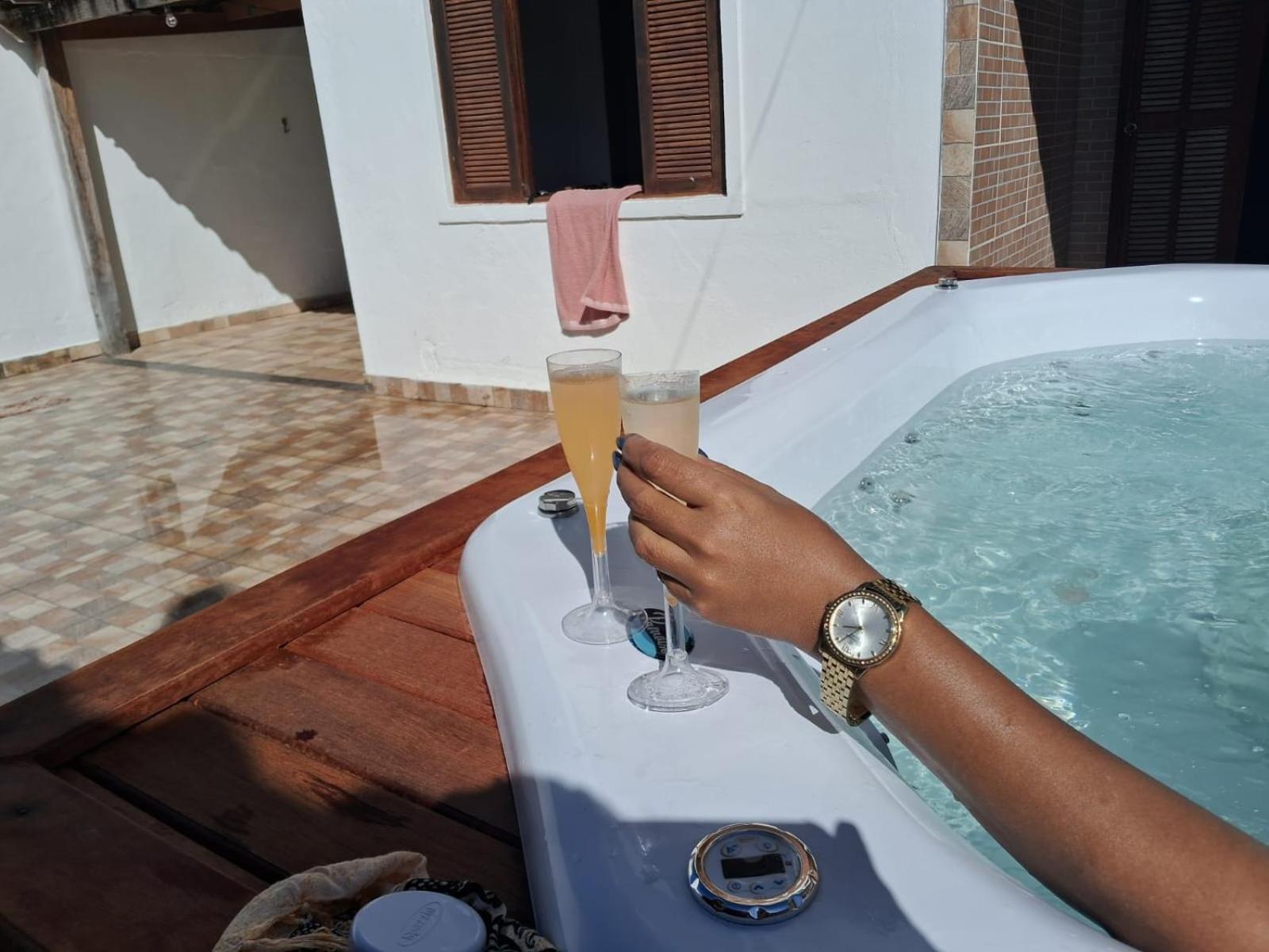 CABO FRIO, SUITES PÉ AREIA