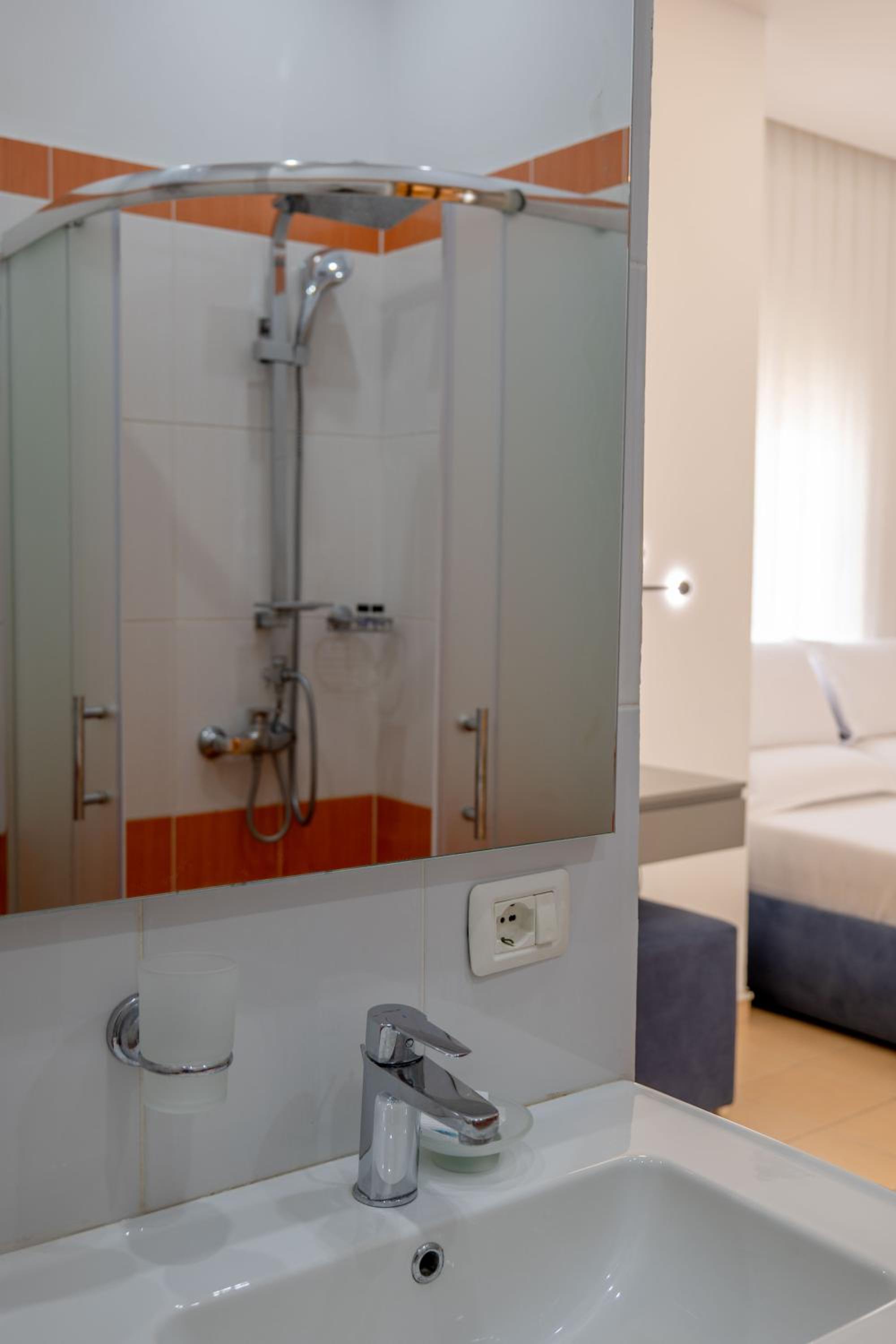 Domi Luxury beach view apartments in Saranda