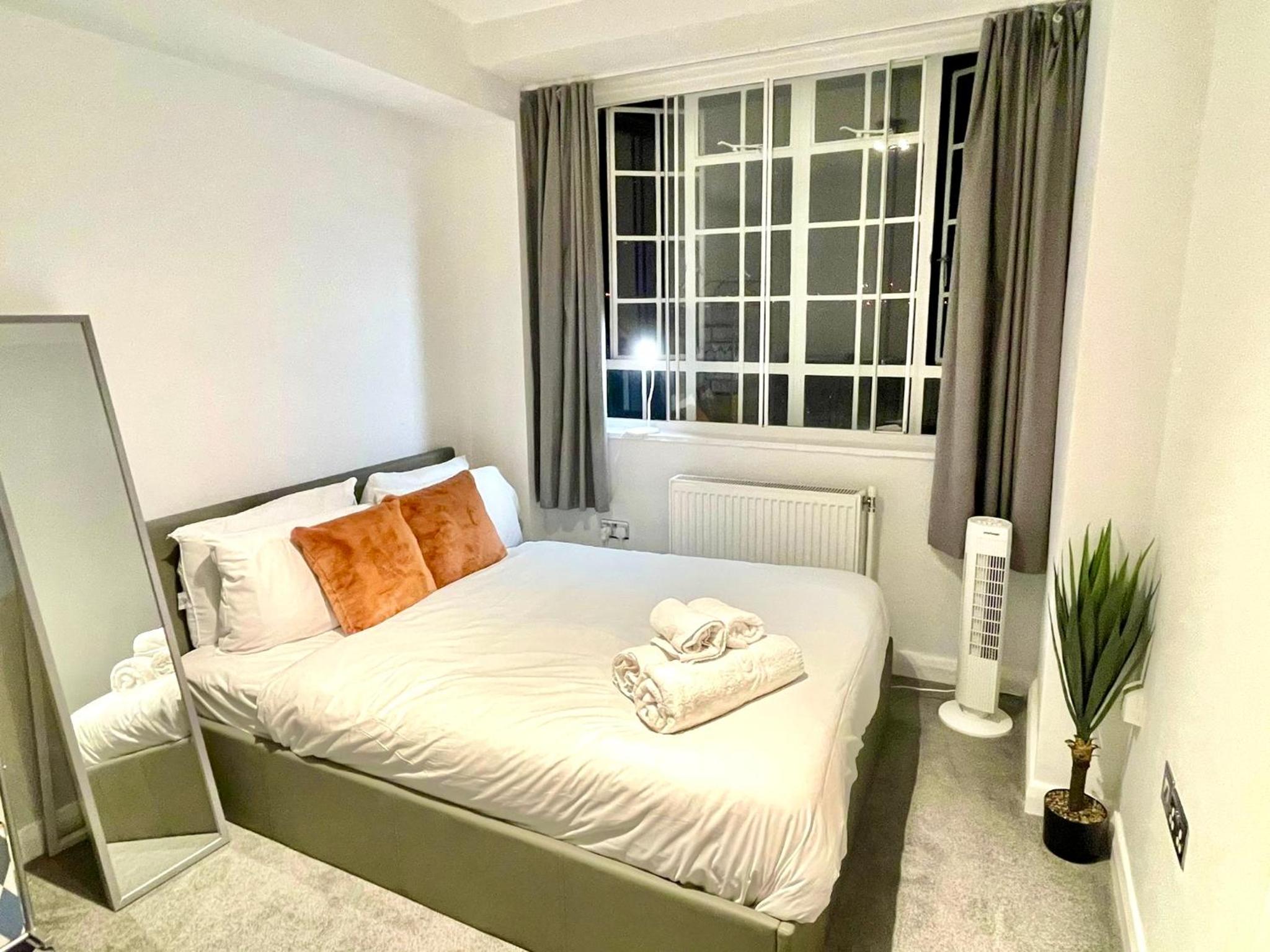 Modern studio, Prime location, Stunning city view