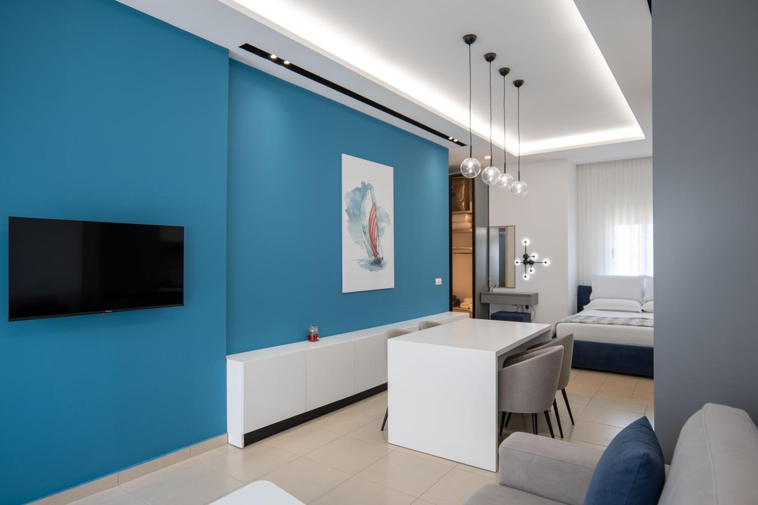 Domi Luxury beach view apartments in Saranda