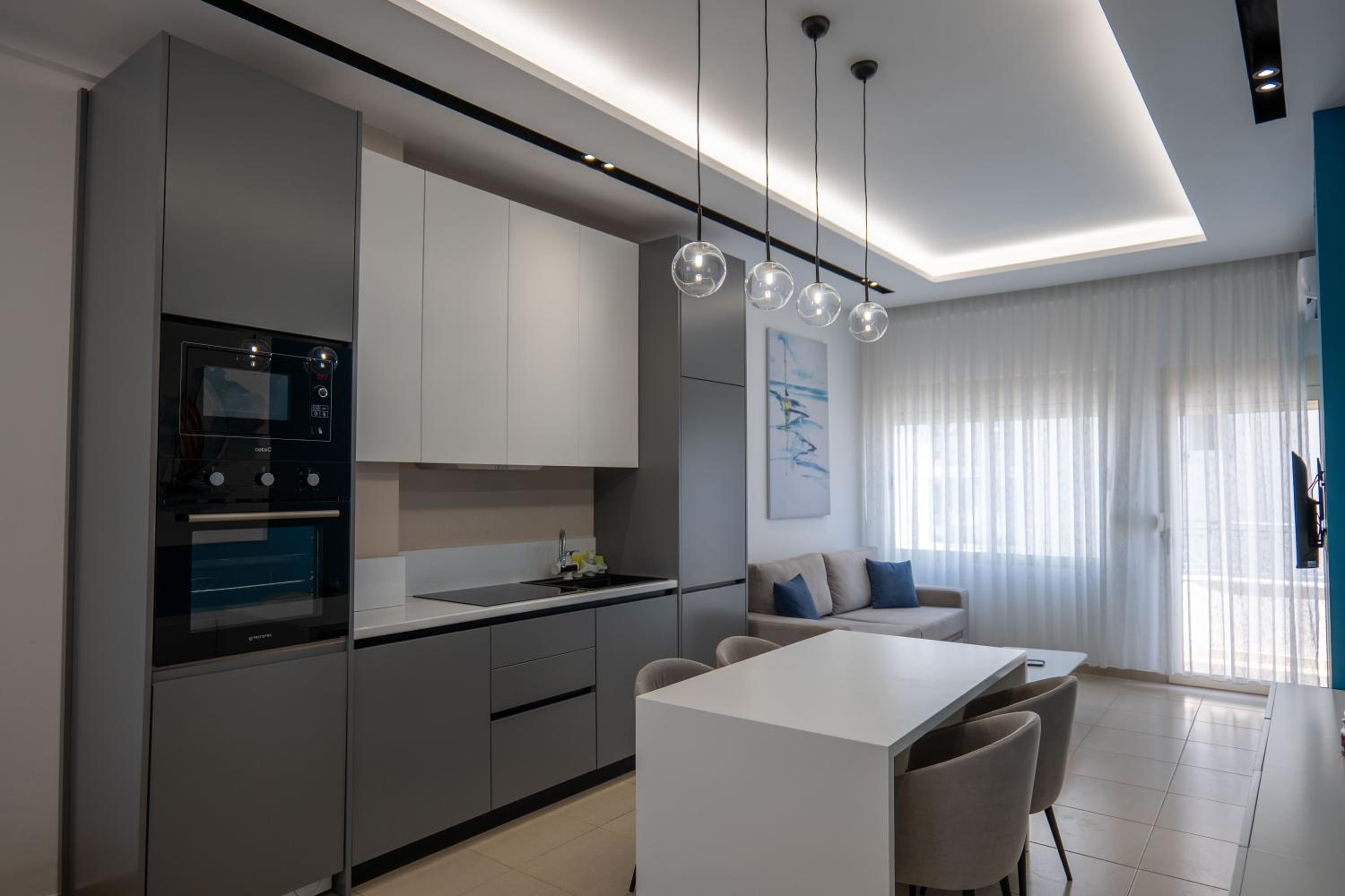 Domi Luxury beach view apartments in Saranda