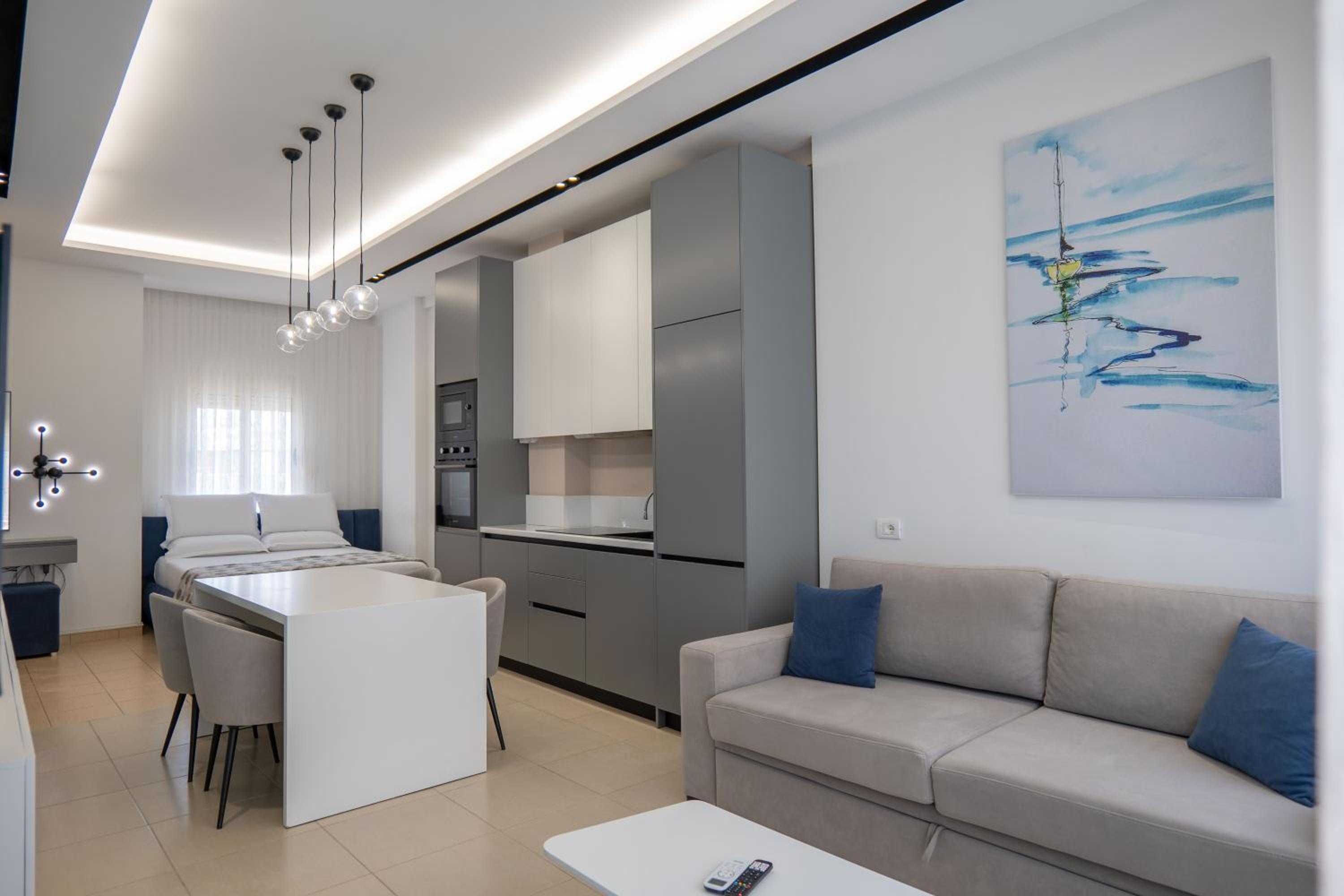 Domi Luxury beach view apartments in Saranda