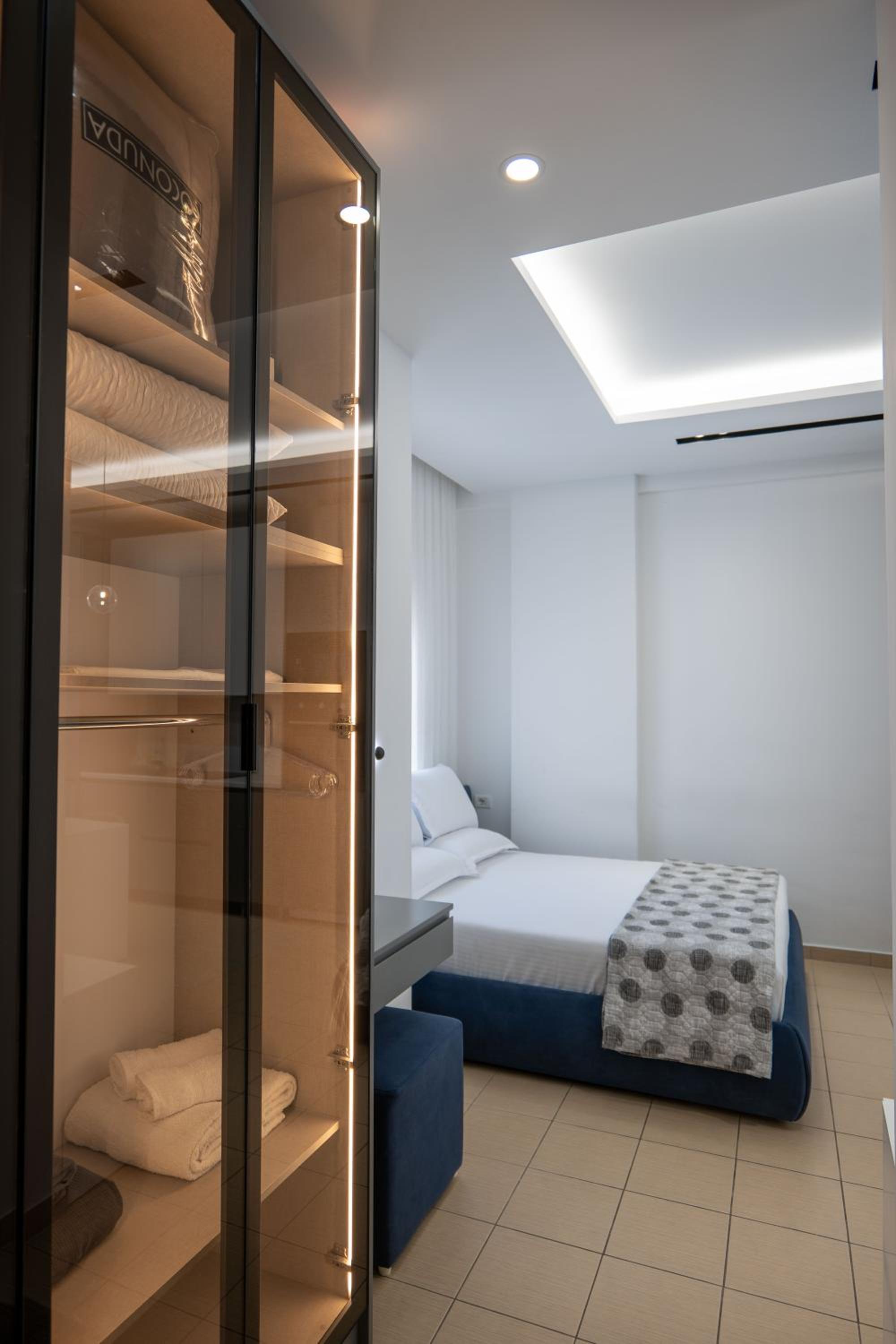 Domi Luxury beach view apartments in Saranda
