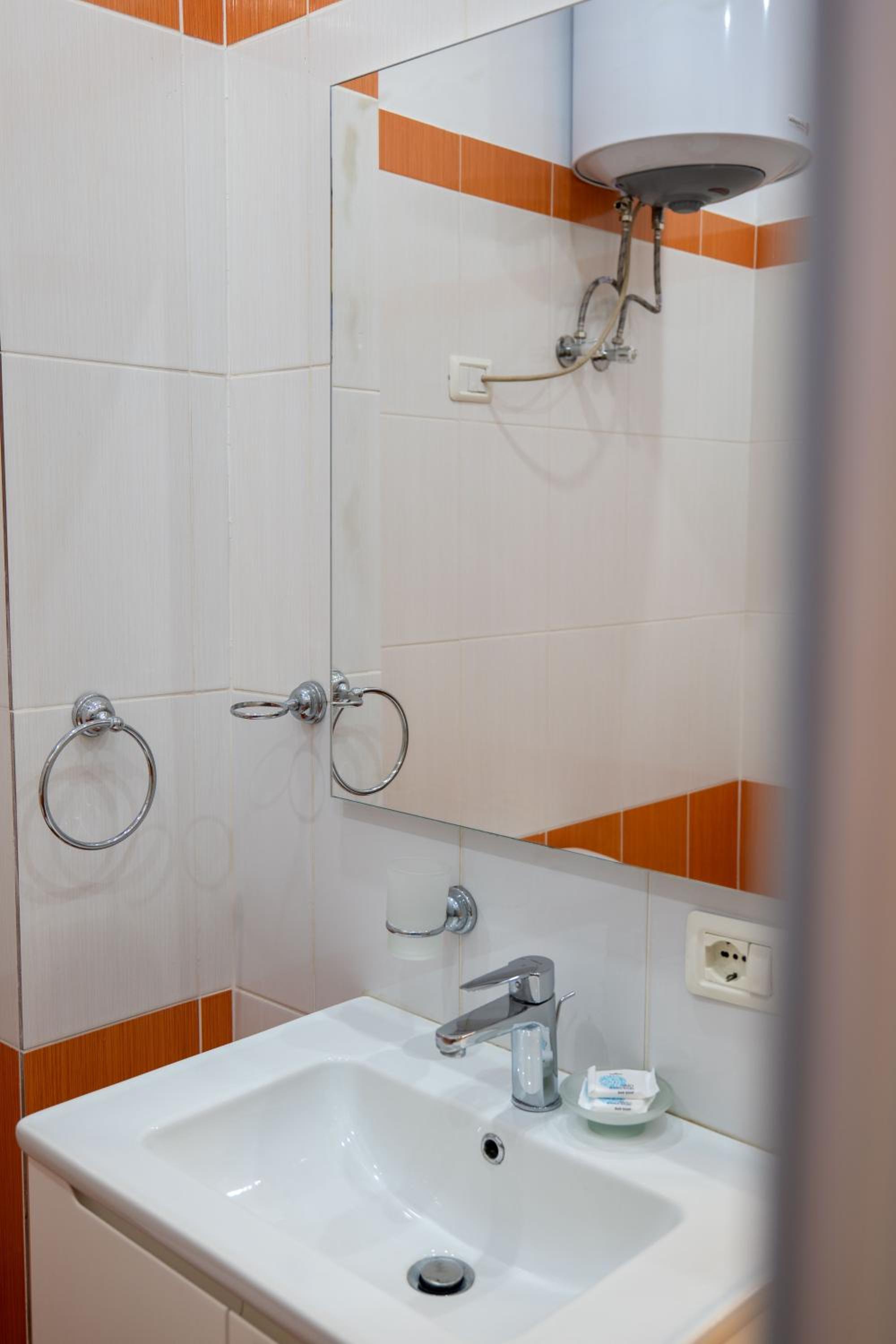 Domi Luxury beach view apartments in Saranda