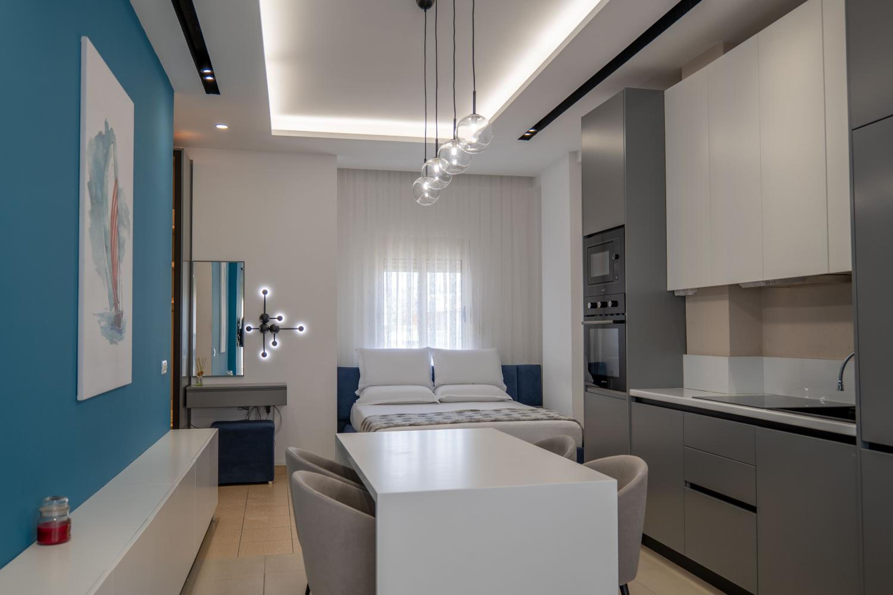 Domi Luxury beach view apartments in Saranda