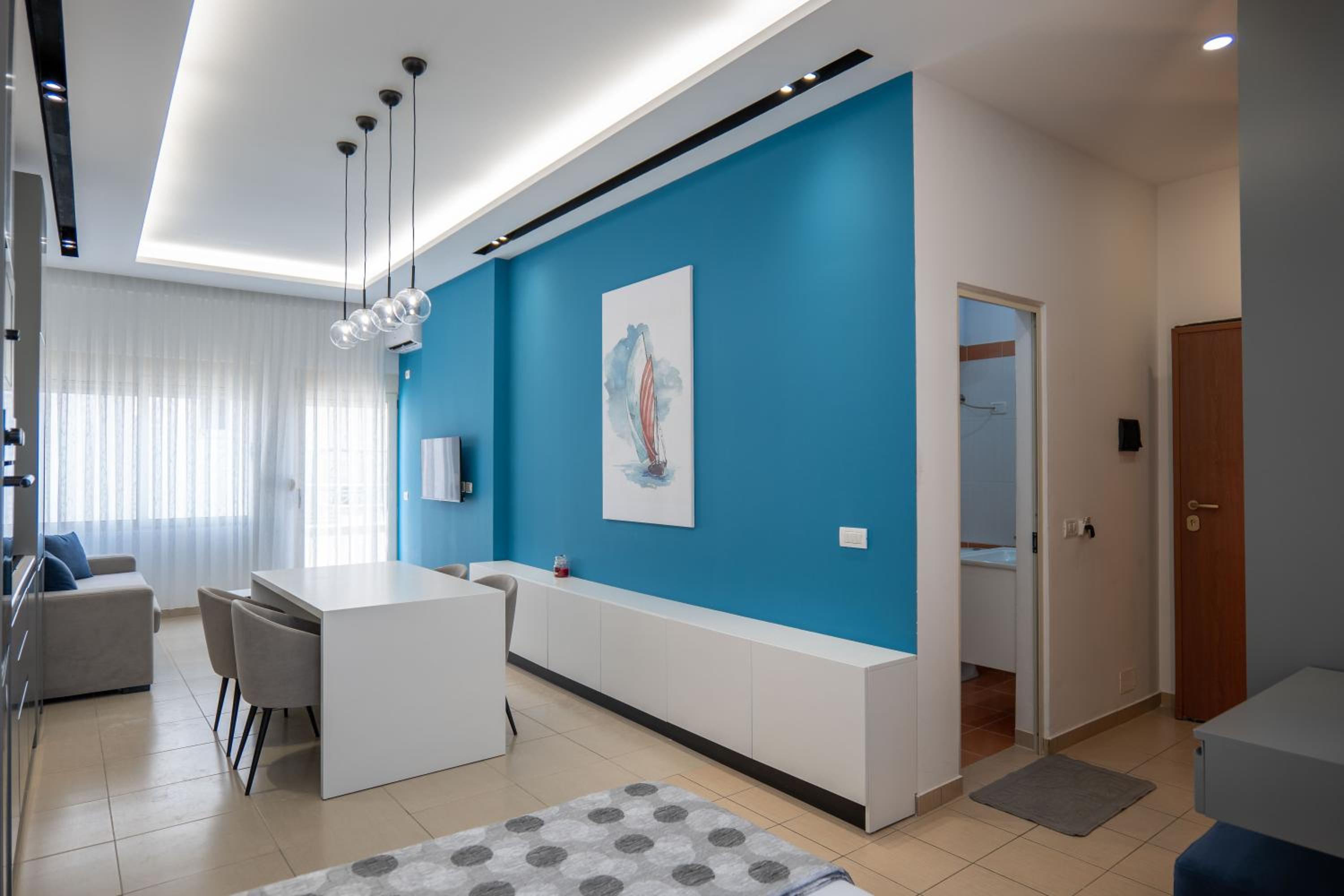 Domi Luxury beach view apartments in Saranda
