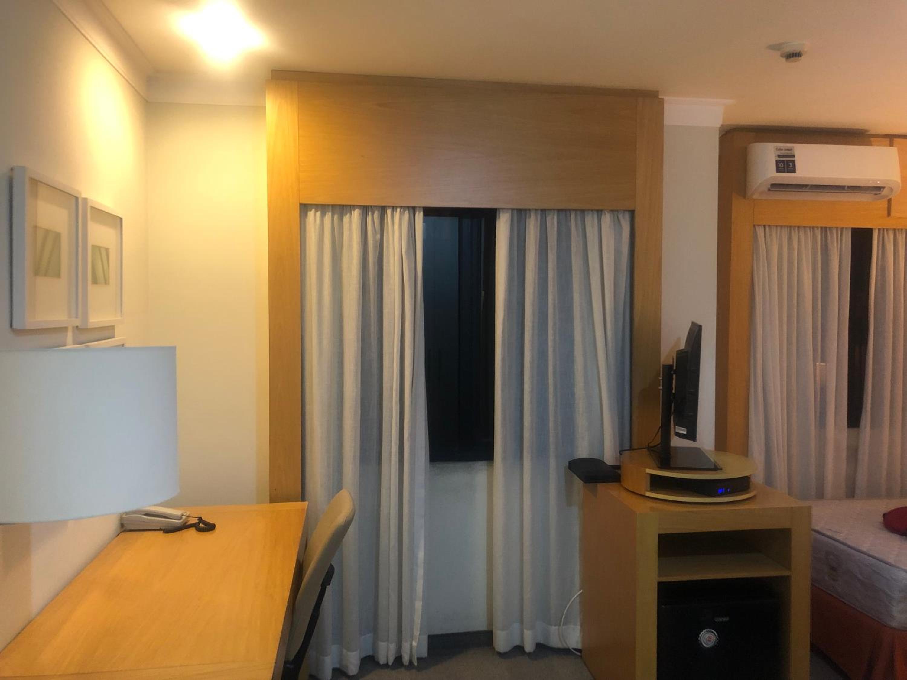 Flat confortavel ao lado do aeroporto de Congonhas - H1416