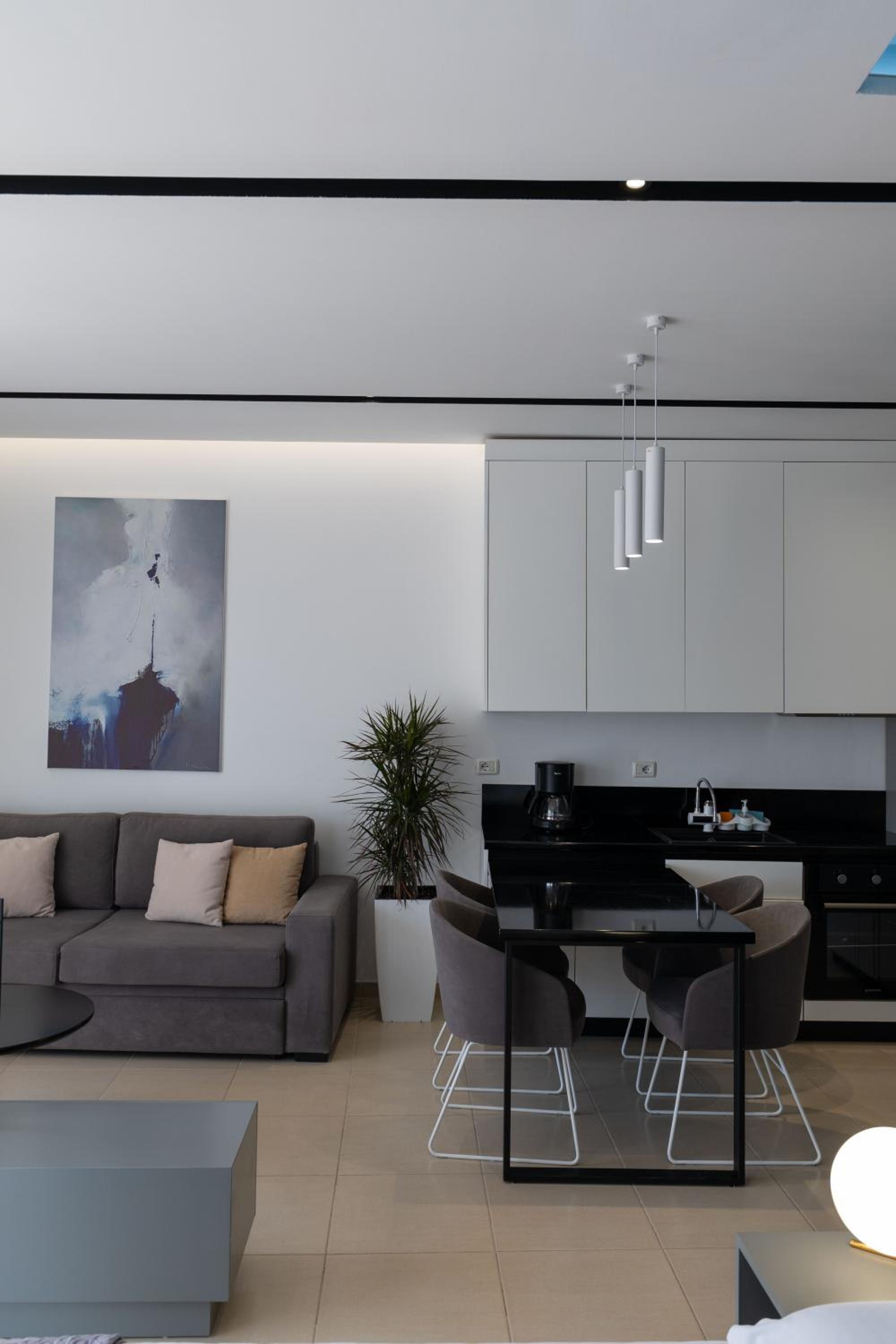 Domi Luxury beach view apartments in Saranda