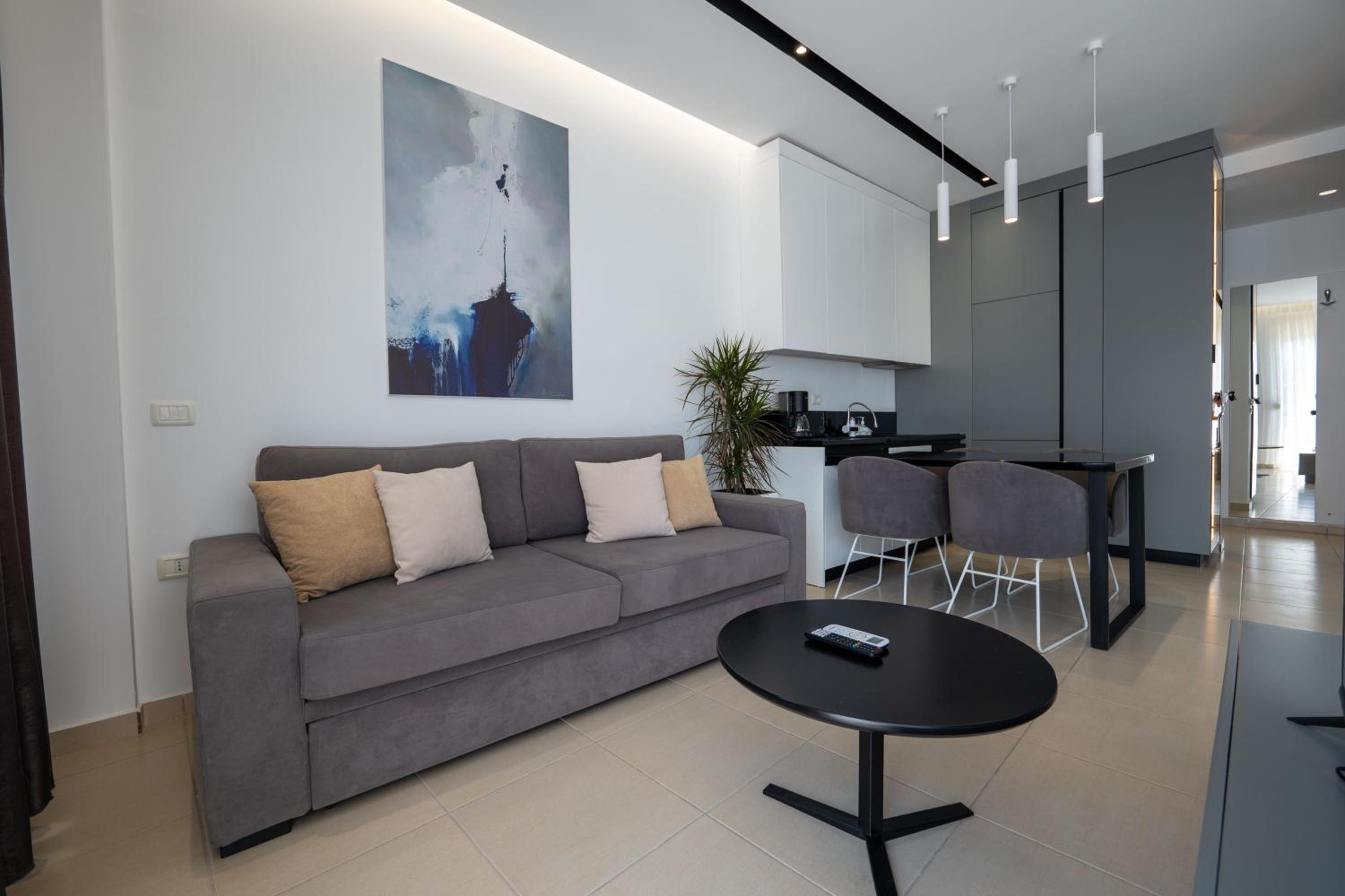 Domi Luxury beach view apartments in Saranda