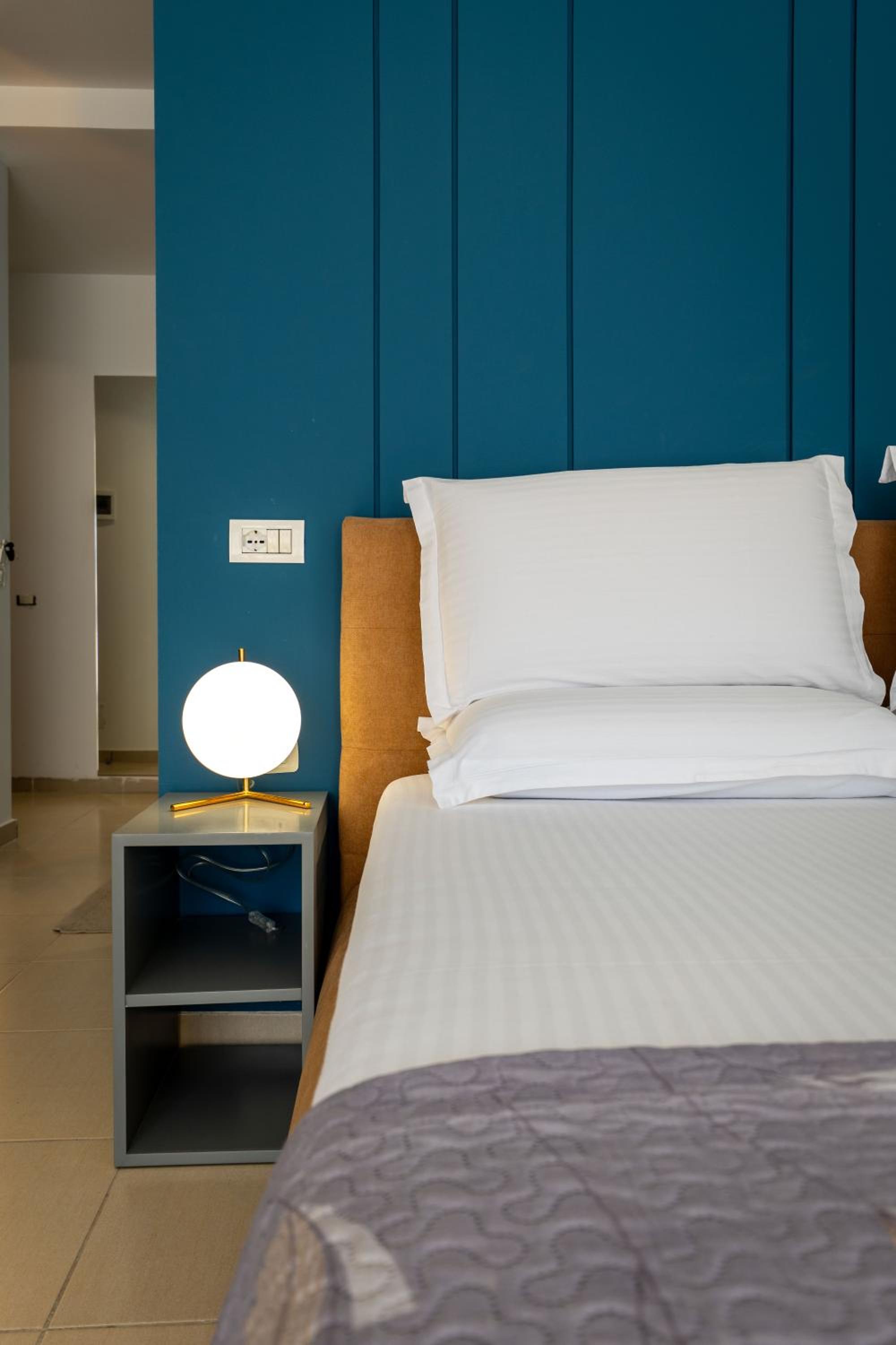 Domi Luxury beach view apartments in Saranda
