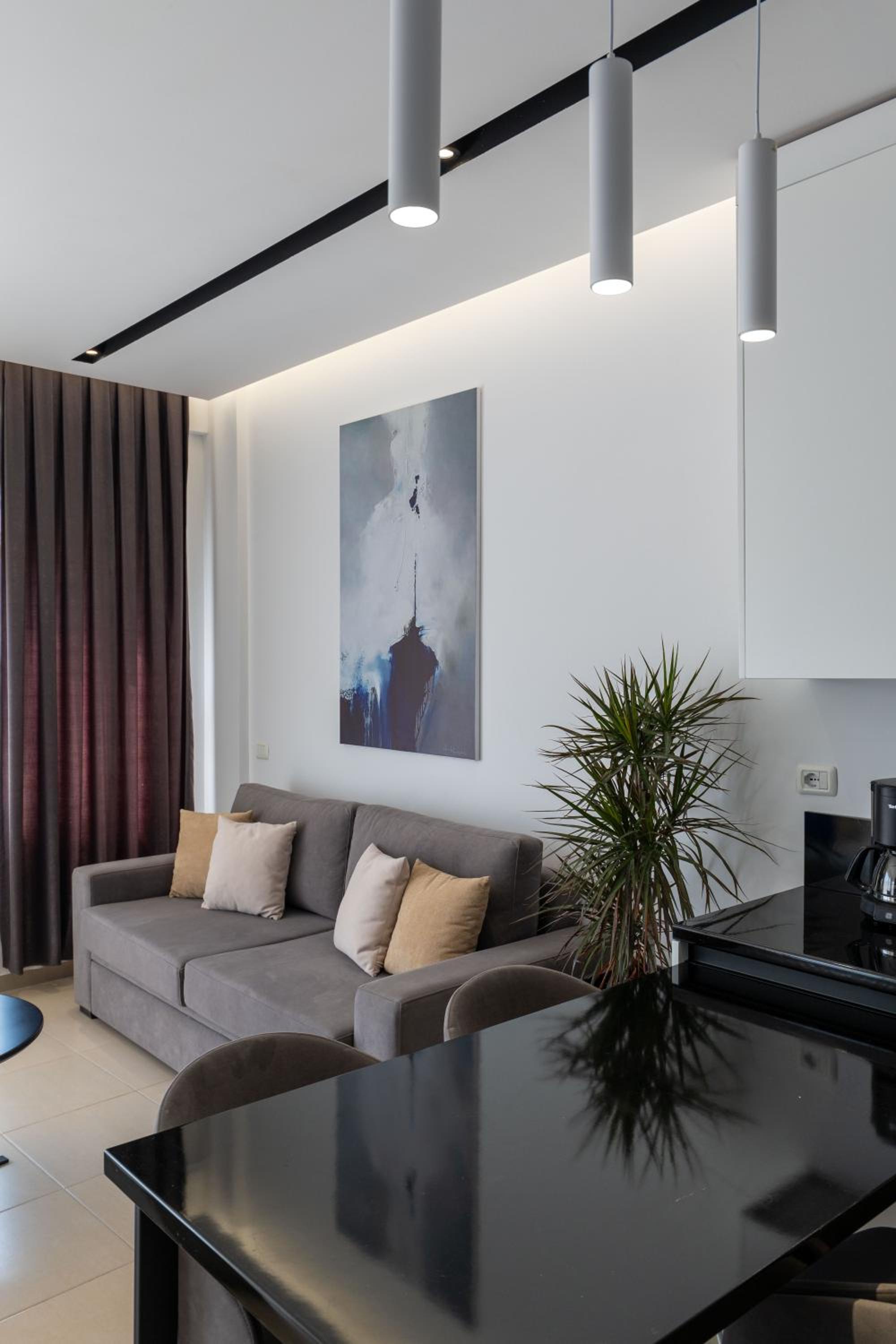 Domi Luxury beach view apartments in Saranda
