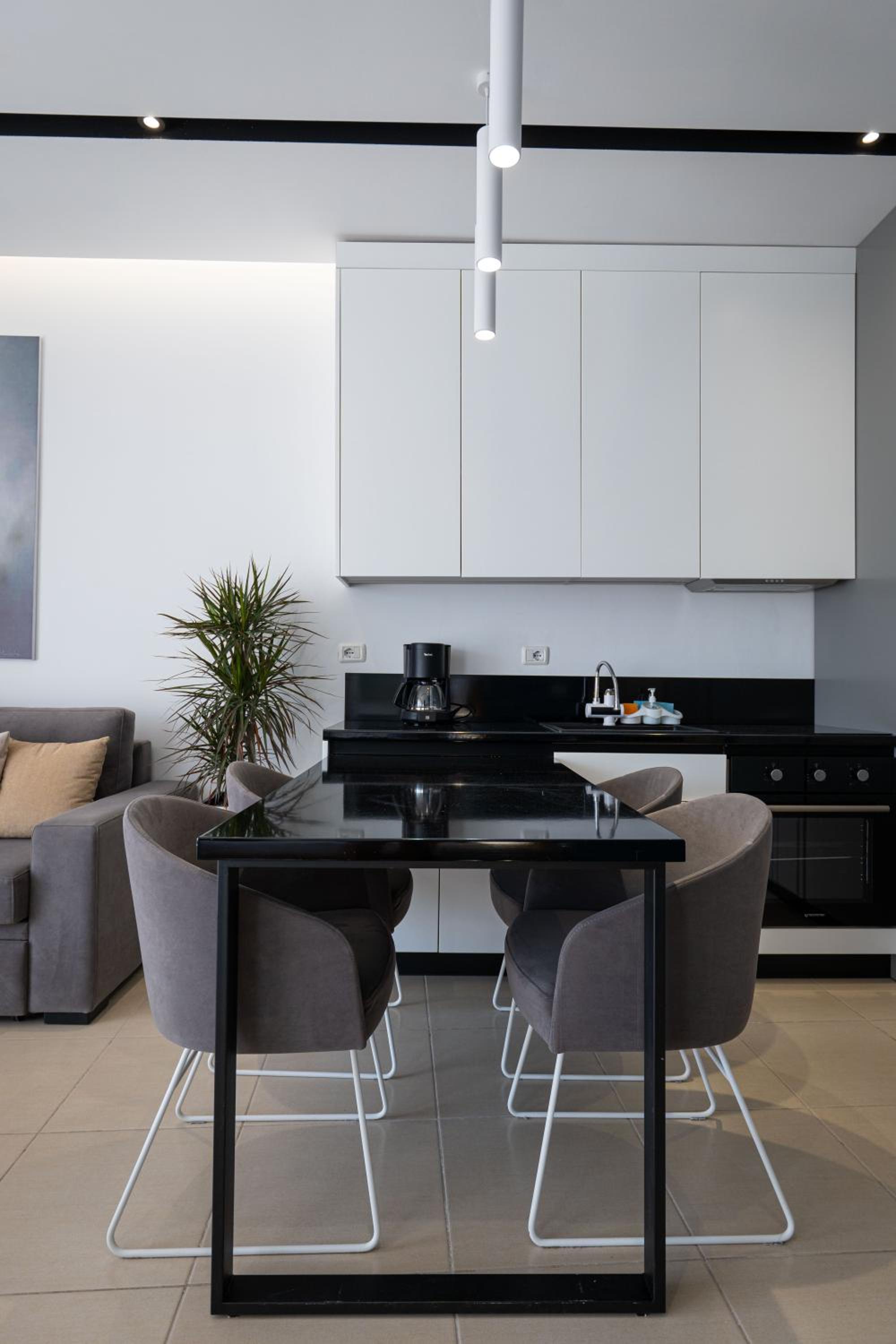 Domi Luxury beach view apartments in Saranda