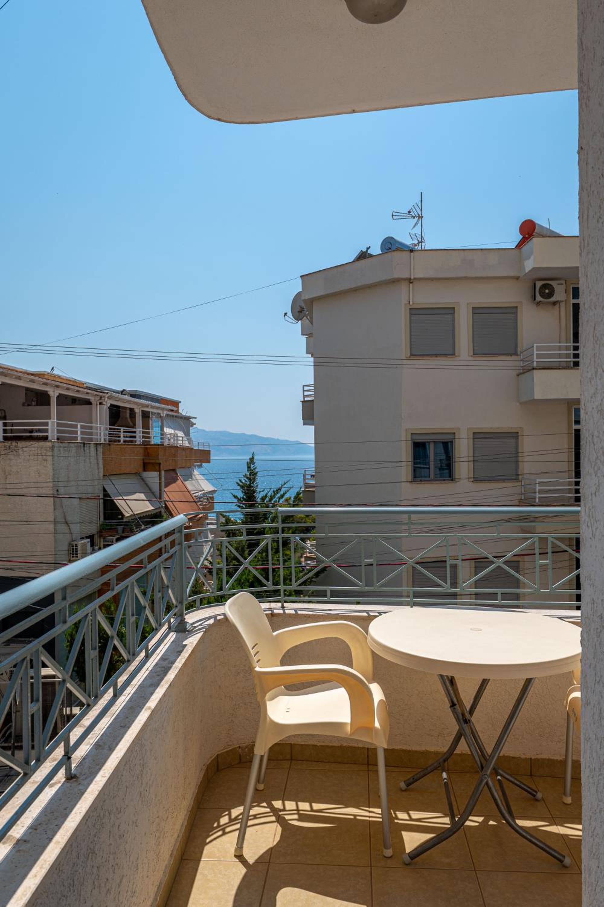 Domi Luxury beach view apartments in Saranda