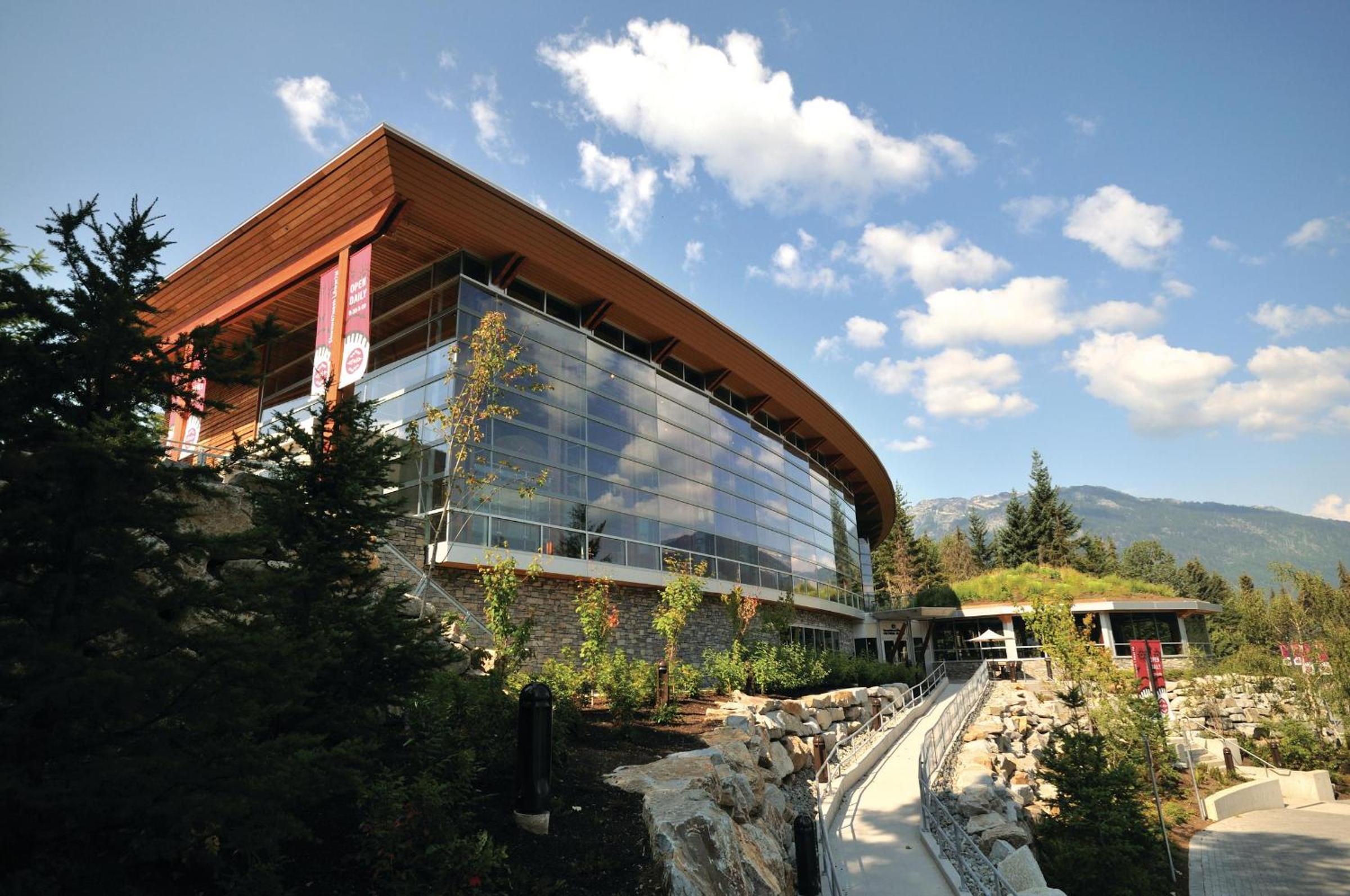 Blackcomb Greens 06 | Spacious Townhome, Shared Hot Tub, Near Shuttle & X-Country Skiing