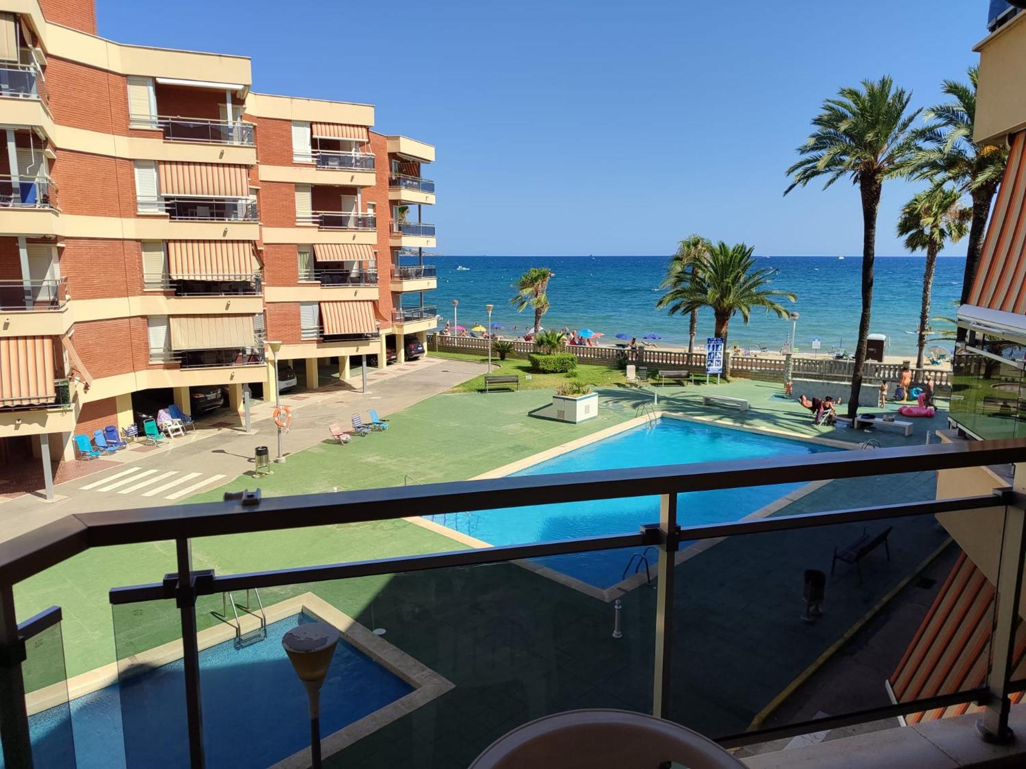 Cambrils playa y piscina