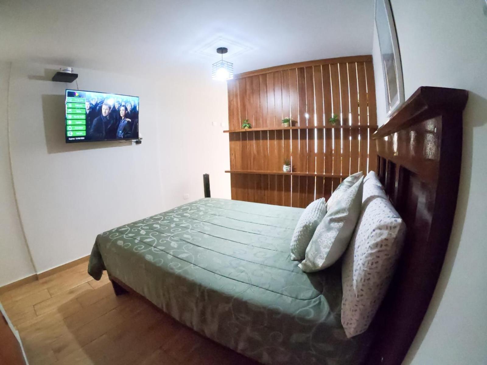 Acogedor Loft equipado con Sofá cama en Matellini